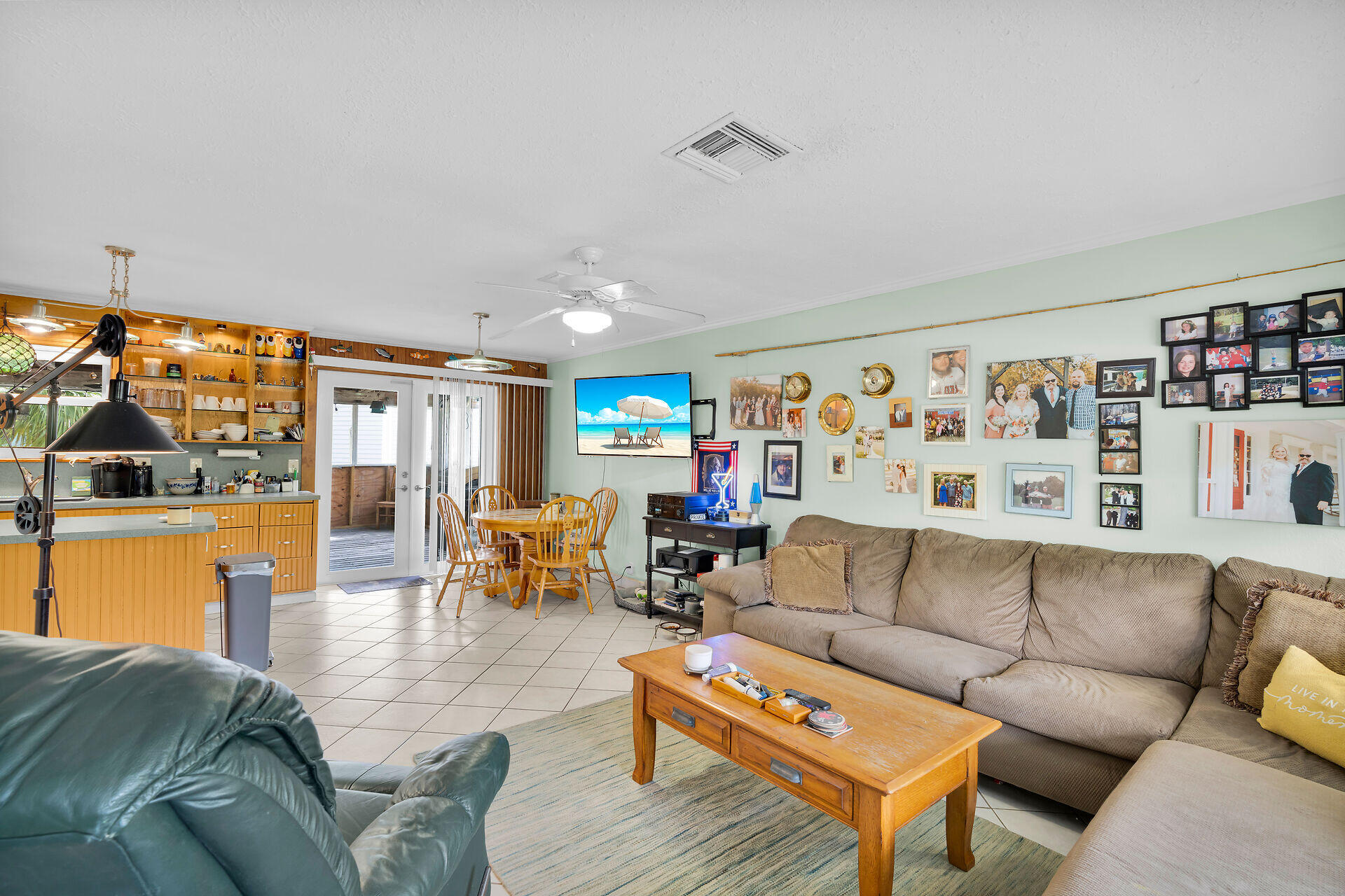 213 Parrish Drive Property Photo 5