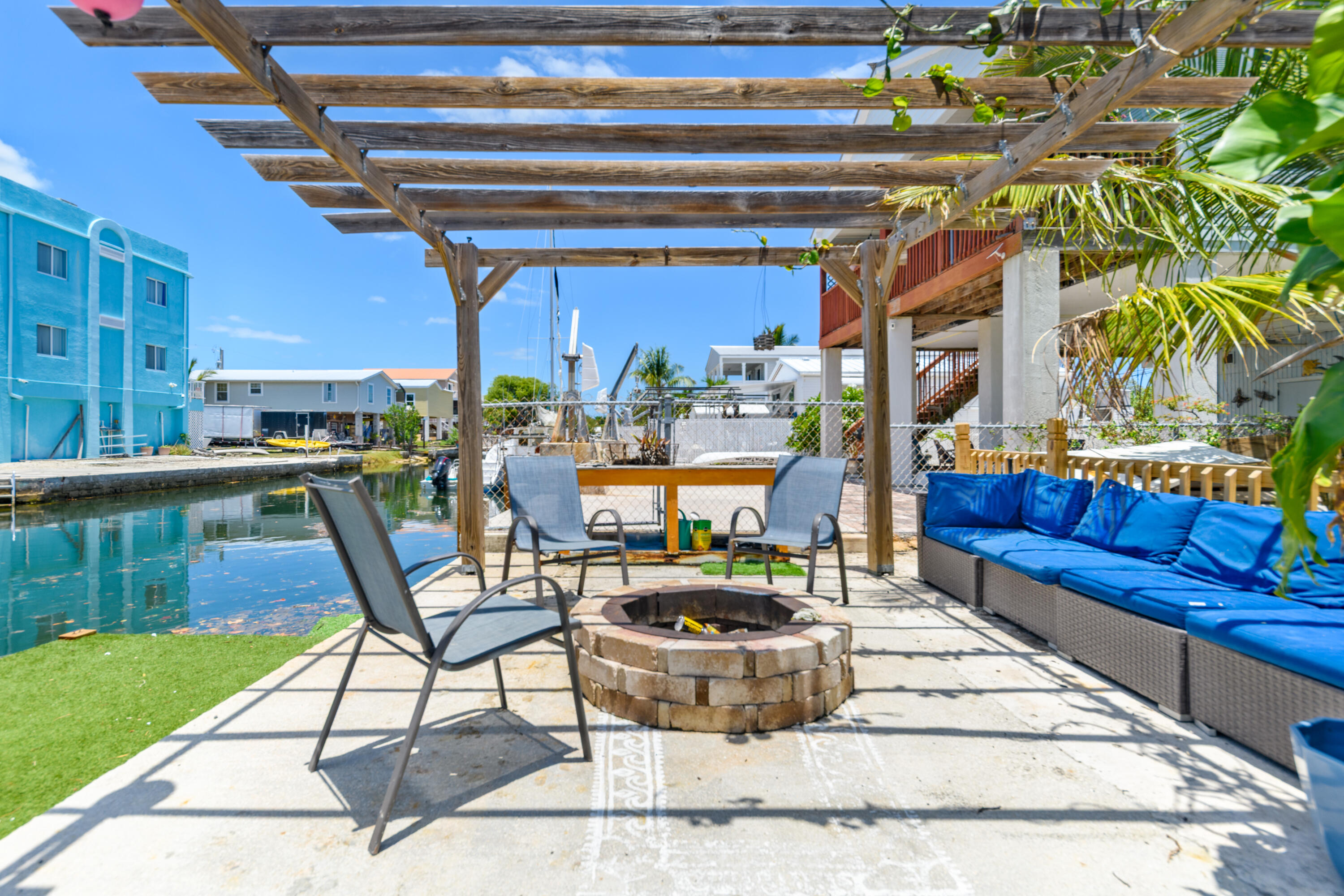 1 Riviera Drive Property Photo 1