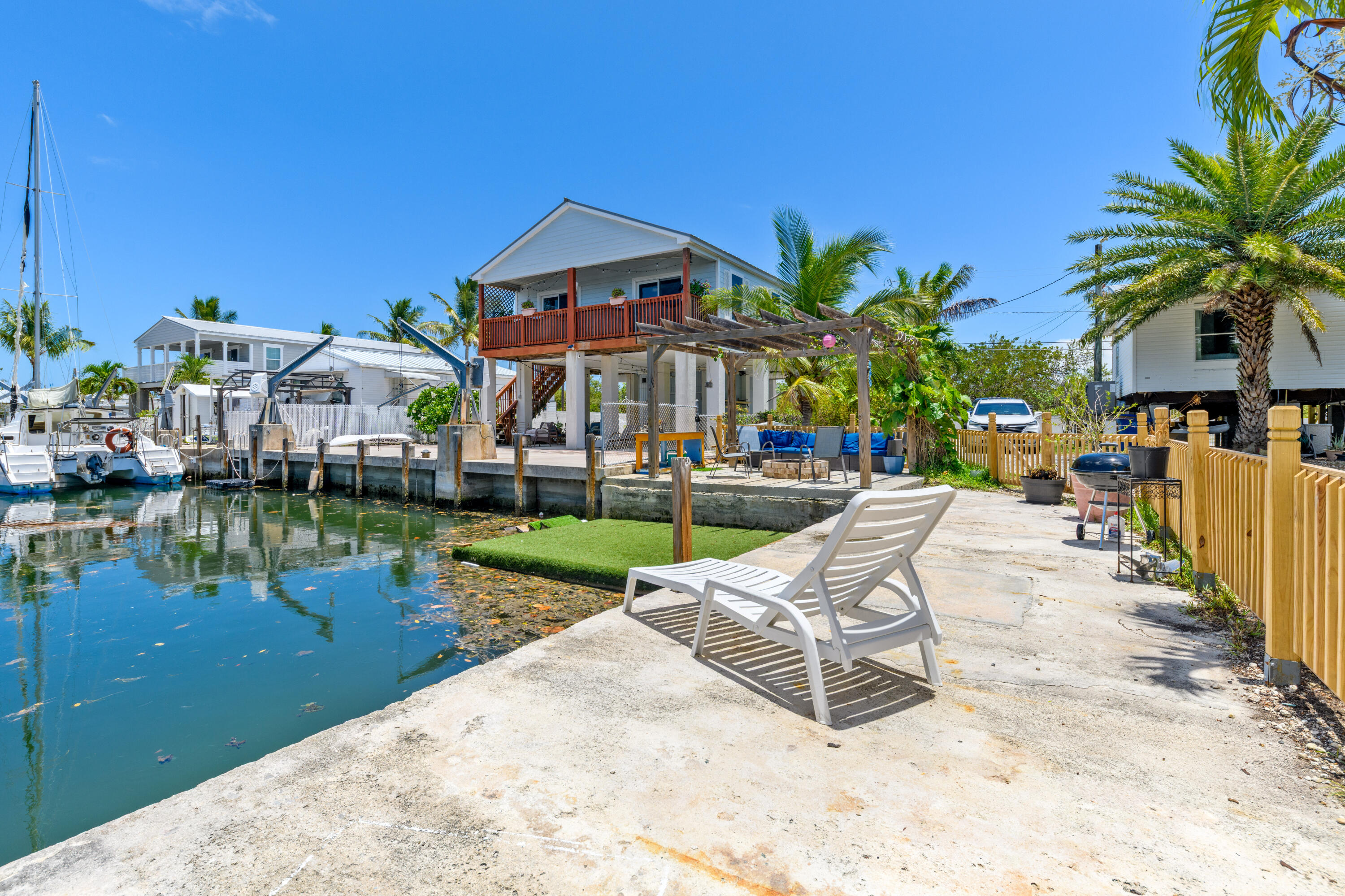 1 Riviera Drive Property Photo 19