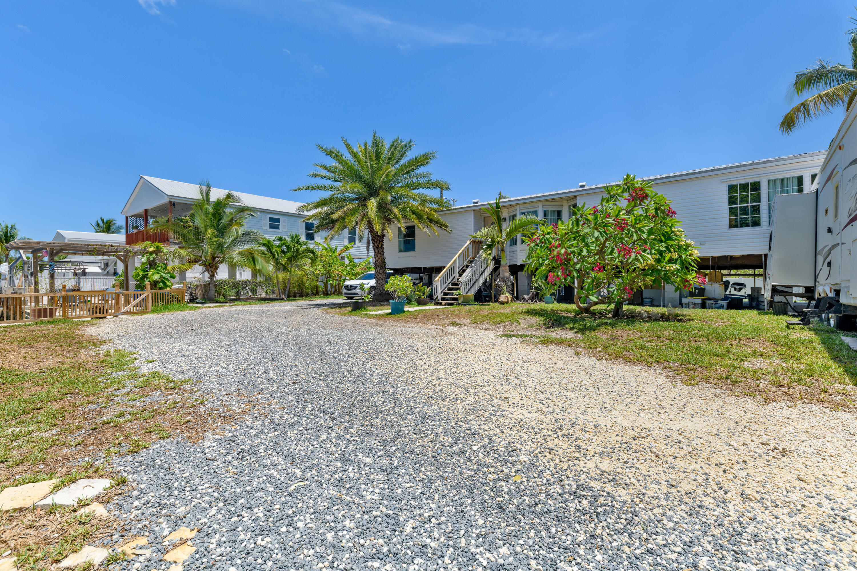 1 Riviera Drive Property Photo 24