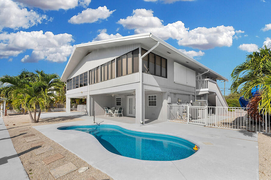 303 Sombrero Beach Road Property Photo 1