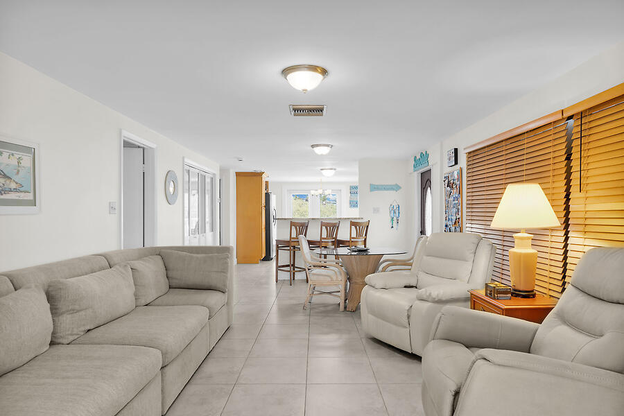 303 Sombrero Beach Road Property Photo 13