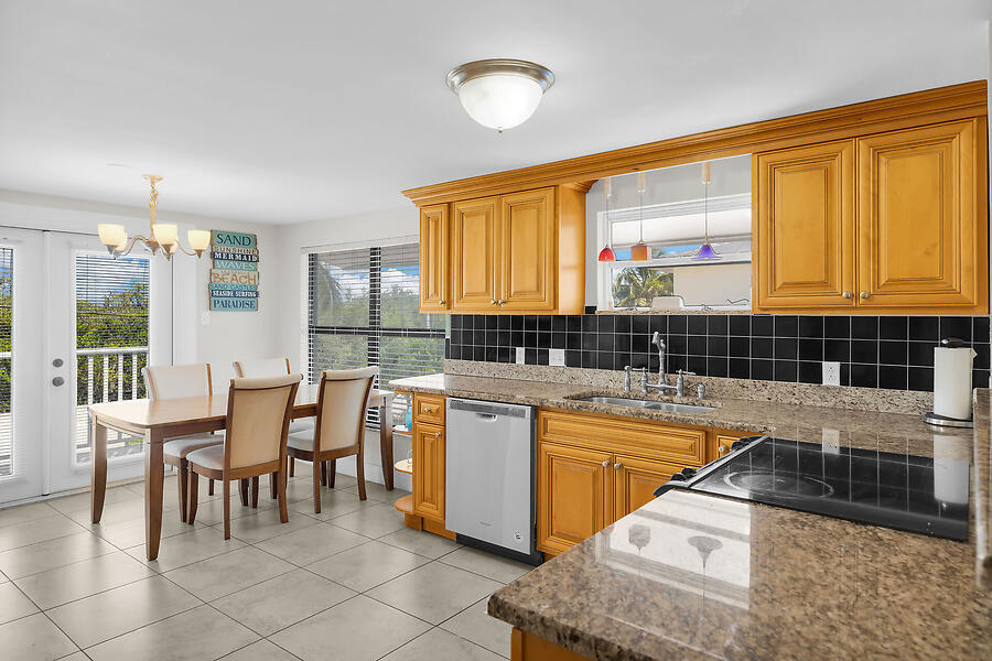 303 Sombrero Beach Road Property Photo 15