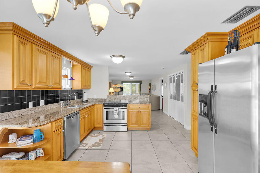 303 Sombrero Beach Road Property Photo 18