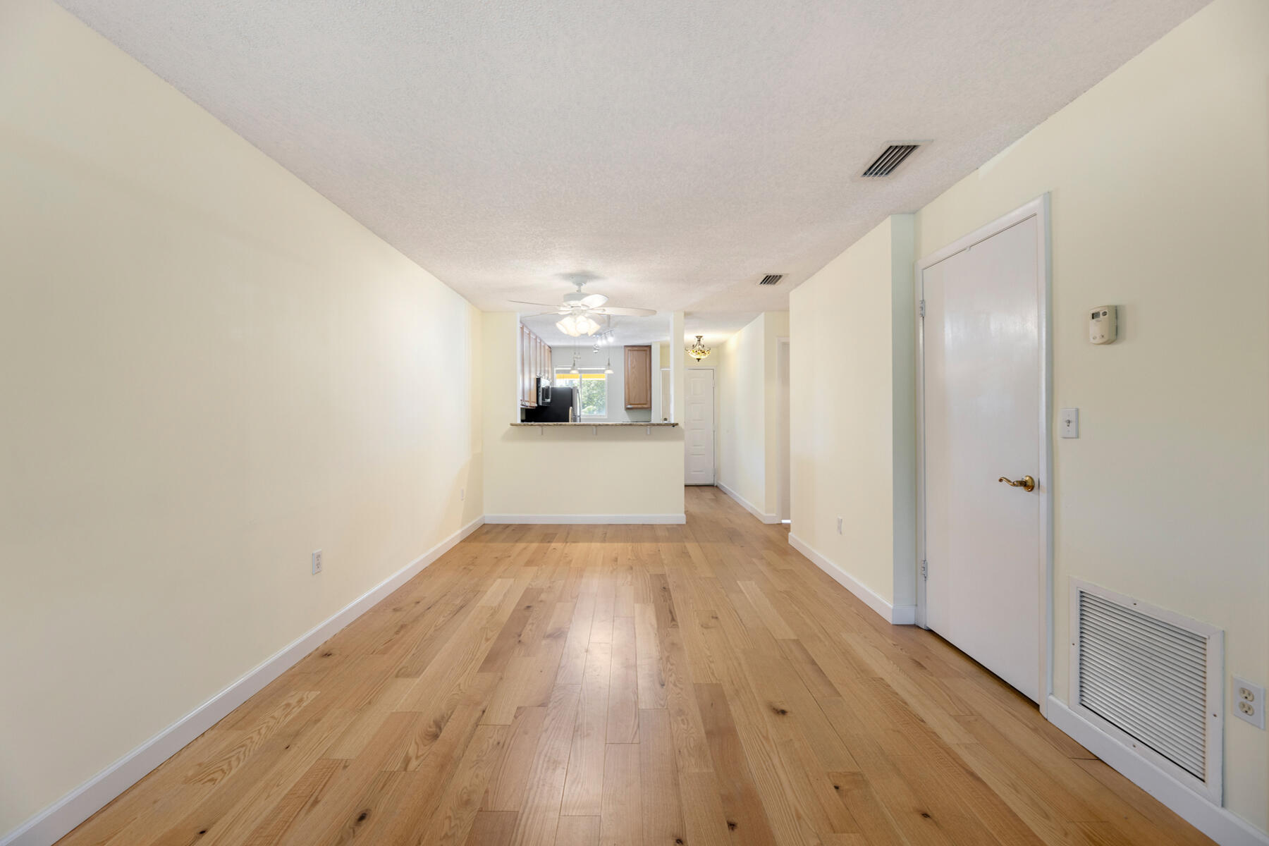 98202 Windward Avenue Property Photo 4