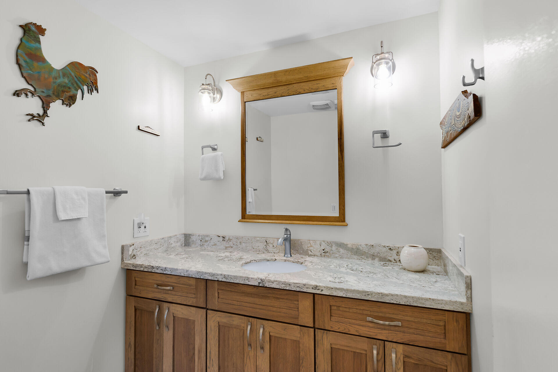 2919 Sombrero Boulevard Property Photo 24