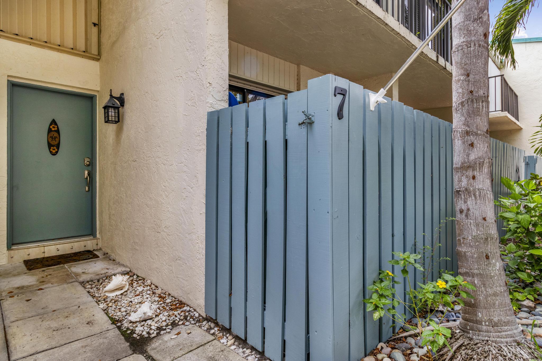 87200 Overseas Highway Apt A 7 Property Photo 3