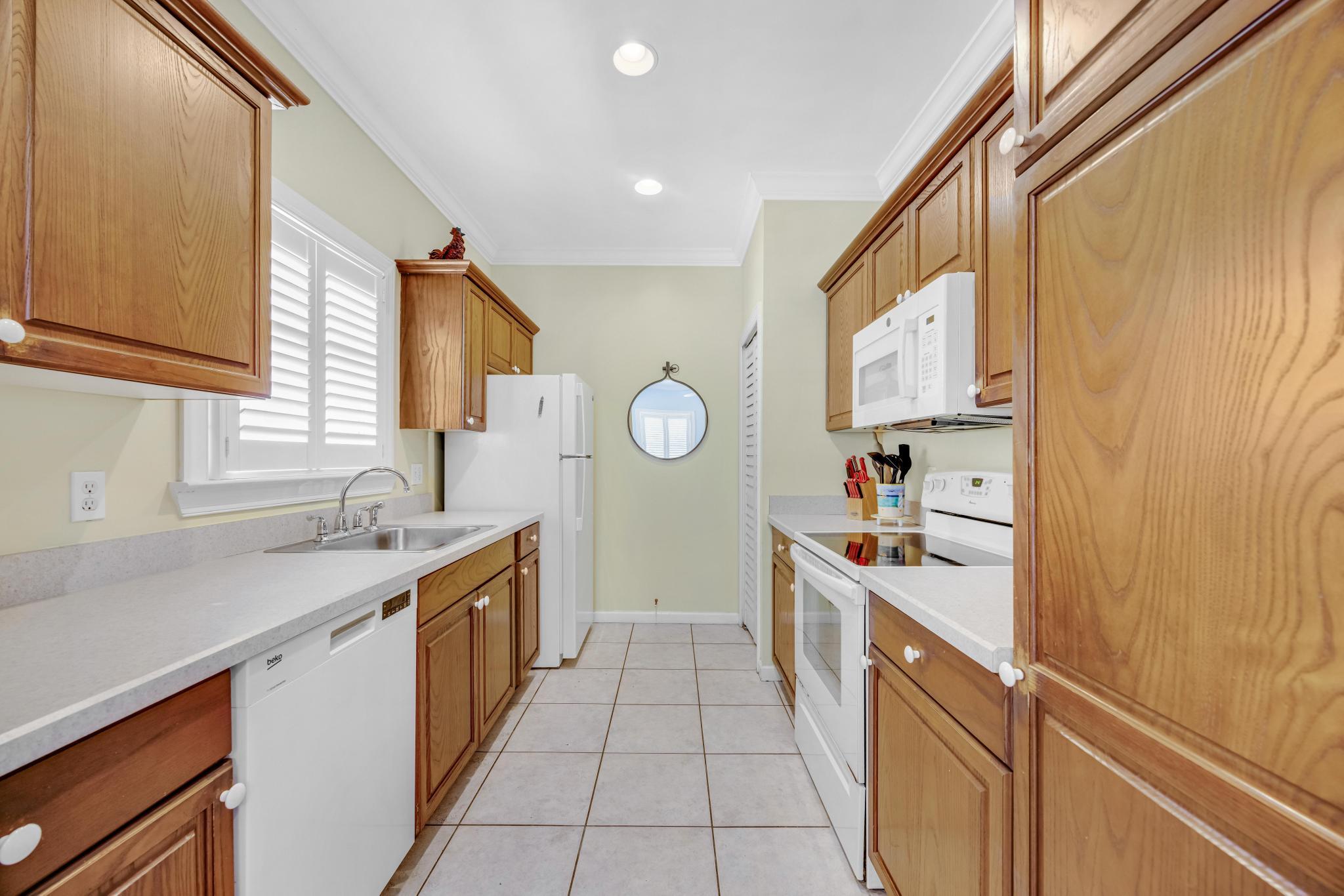 15 Coral Way Property Photo 12