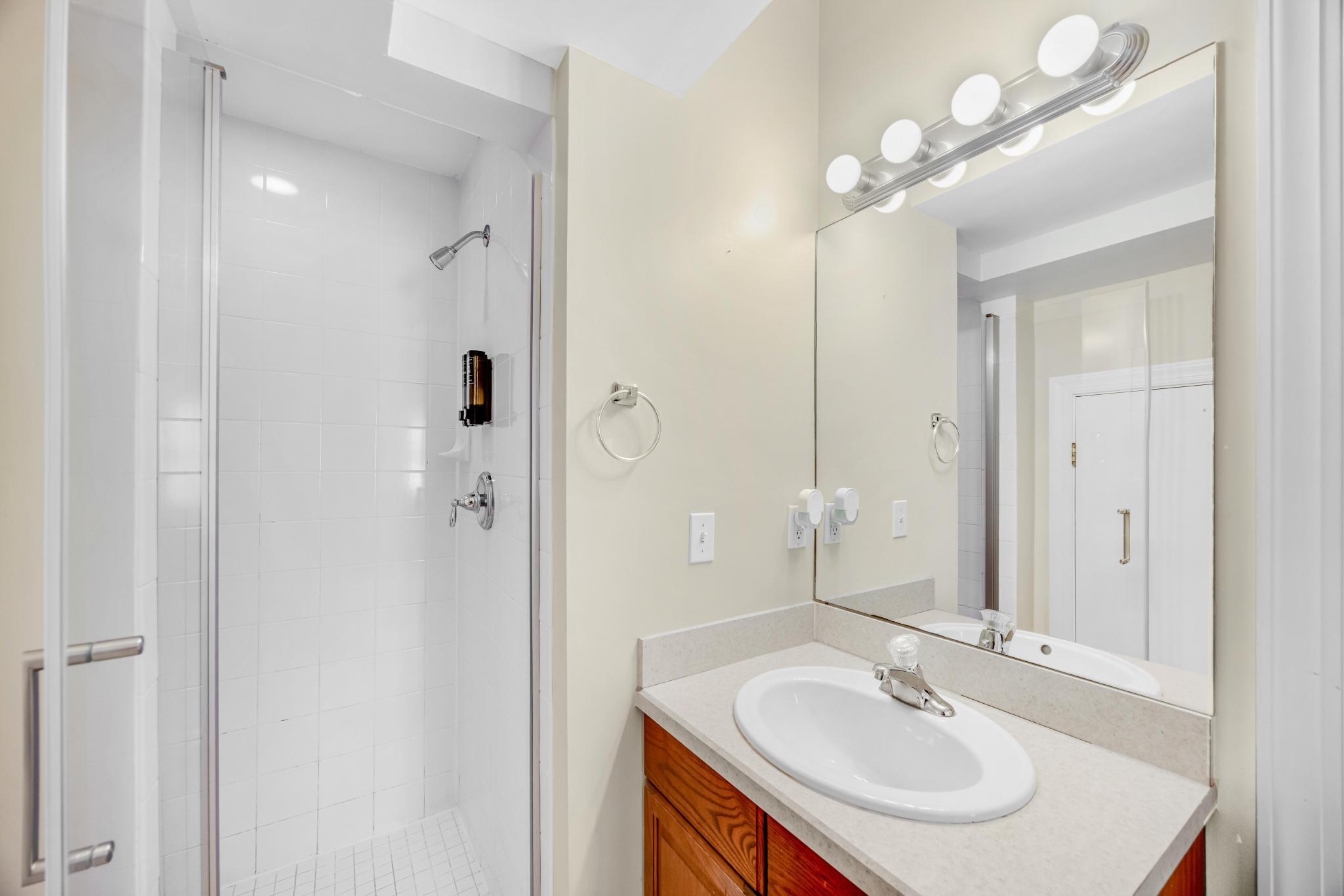 15 Coral Way Property Photo 28