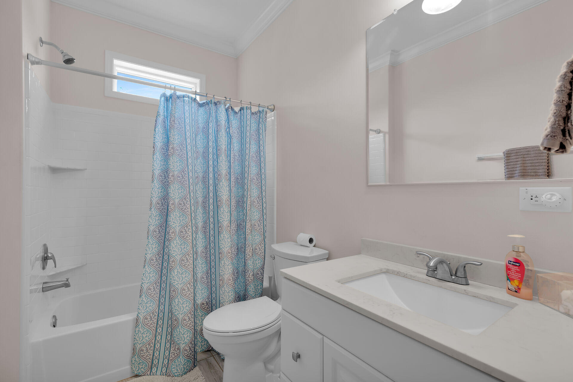 559 Powell Avenue Property Photo 39