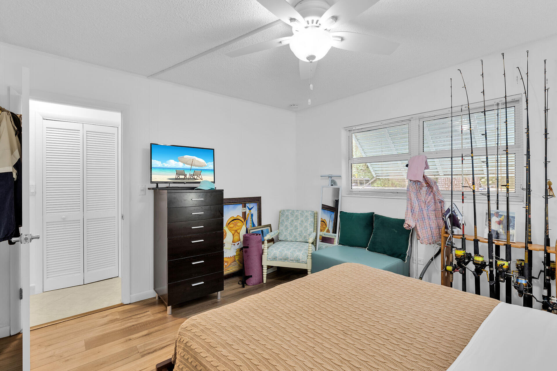 127 & 121 Monroe Drive 1-3 Property Photo 17