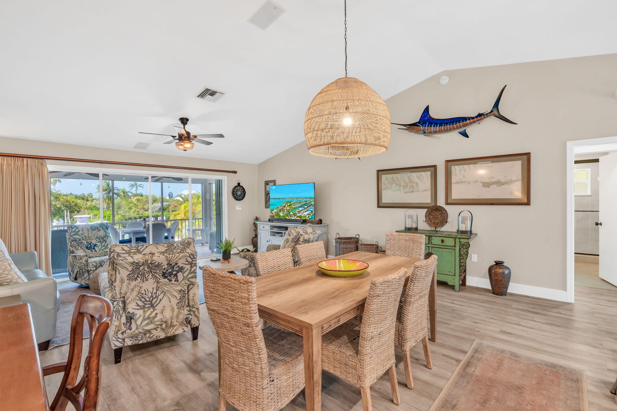 181 12th Street Property Photo 7