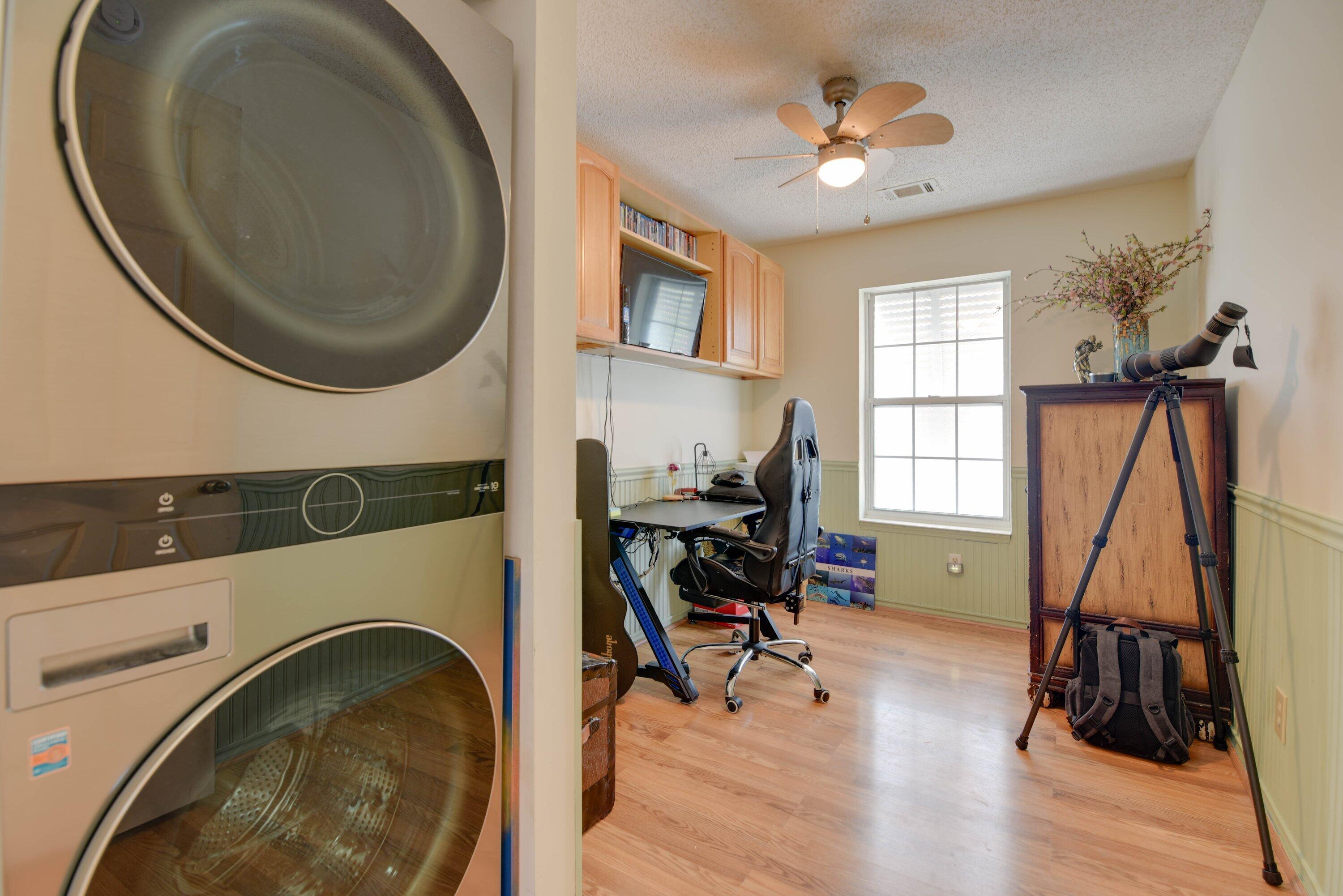 706 E Caribbean Drive Property Photo 14