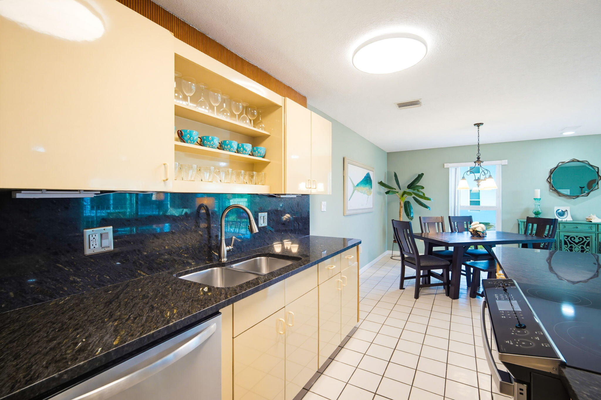 12690 Overseas Highway Apt 310 Property Photo 15
