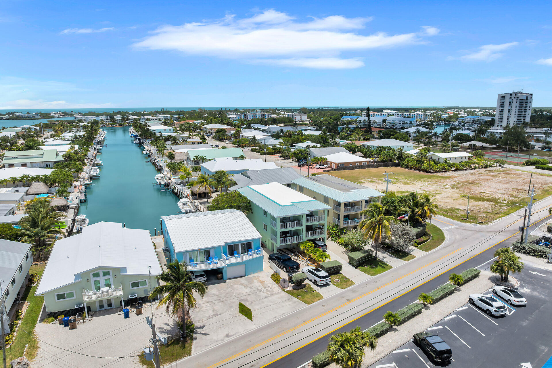 315 E Ocean Drive Property Photo 3