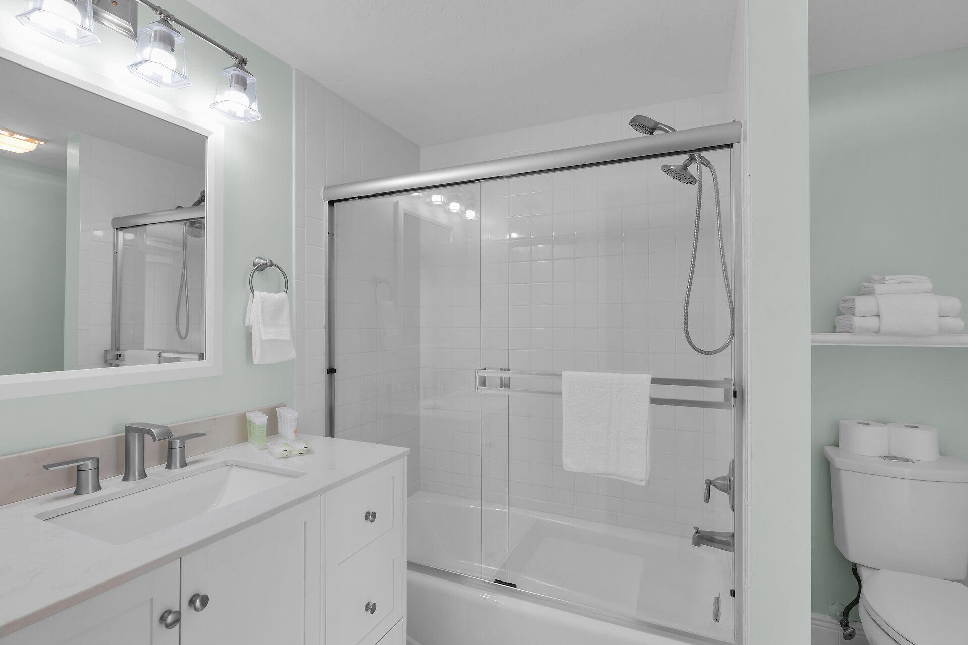 315 E Ocean Drive Property Photo 14
