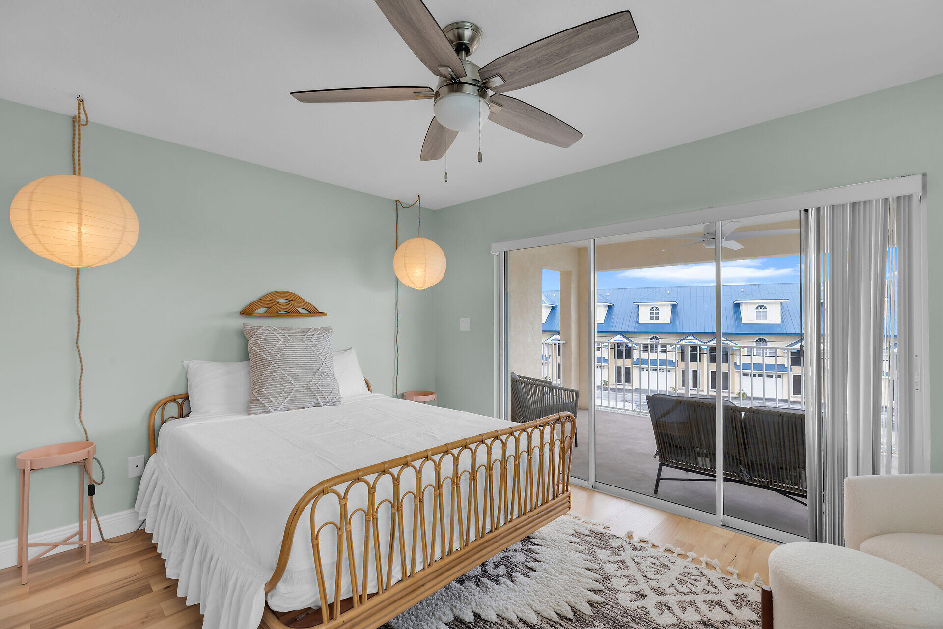 315 E Ocean Drive Property Photo 19