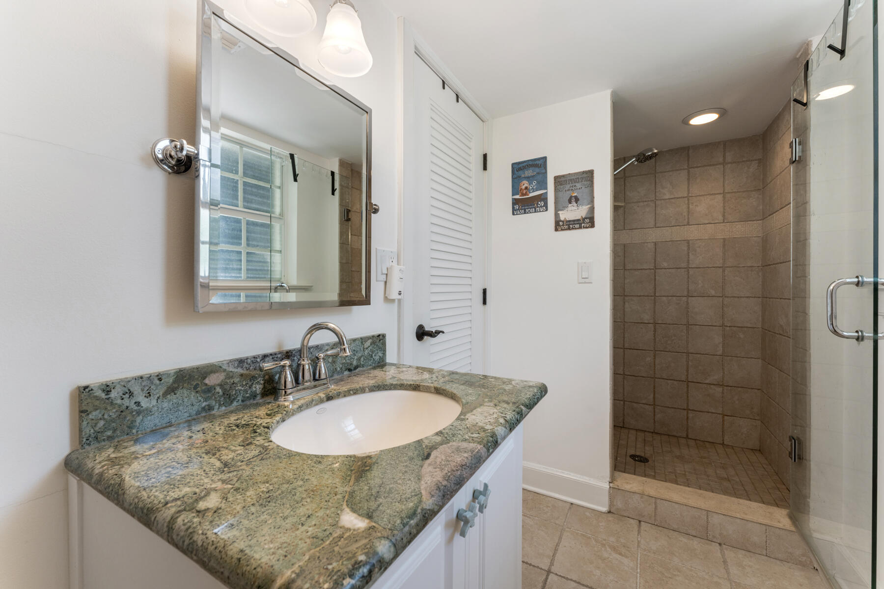 235 W Seaview Circle Property Photo 16