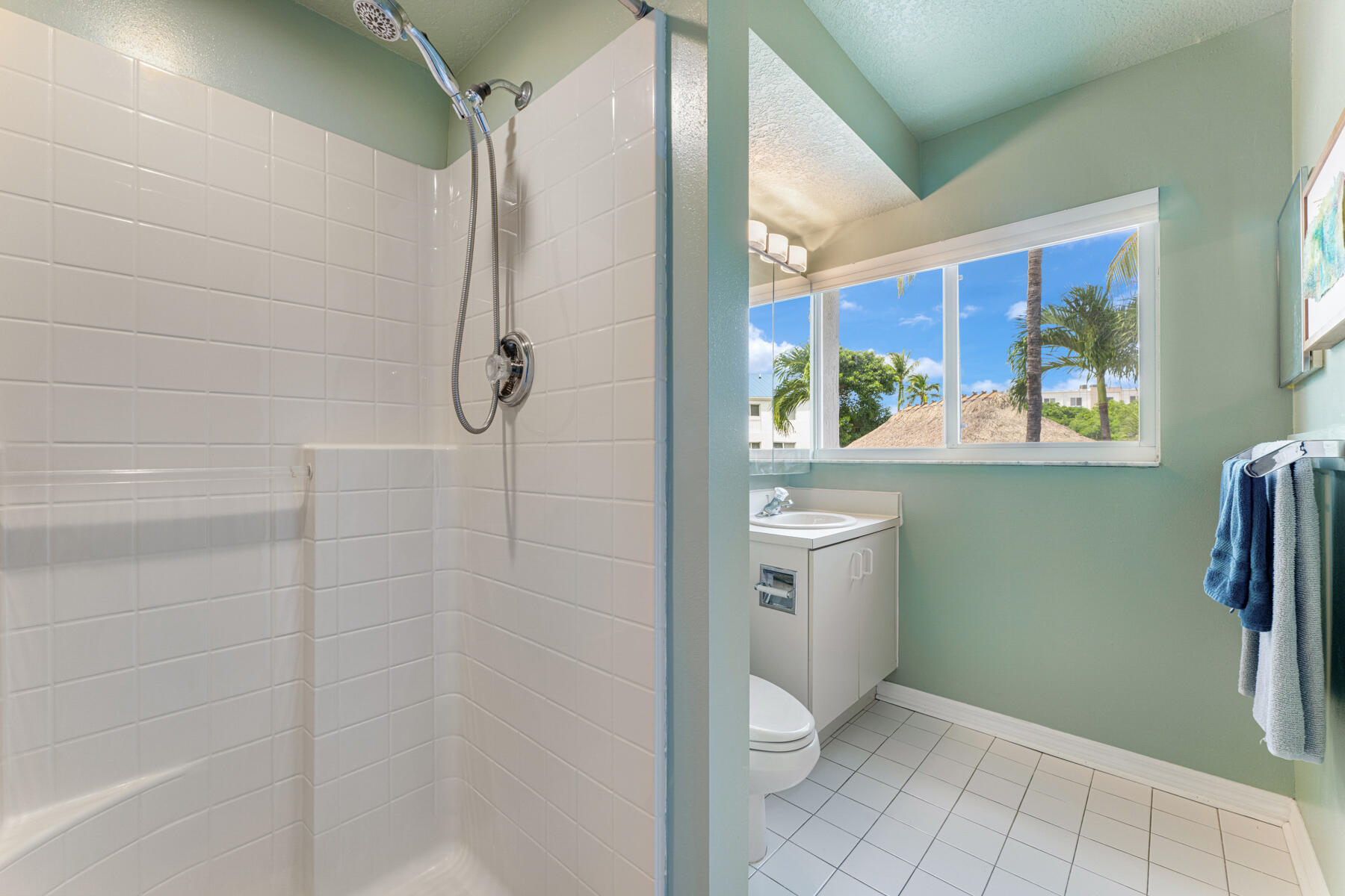 95 Coco Plum Drive 4b & Slip B-34 Property Photo 21