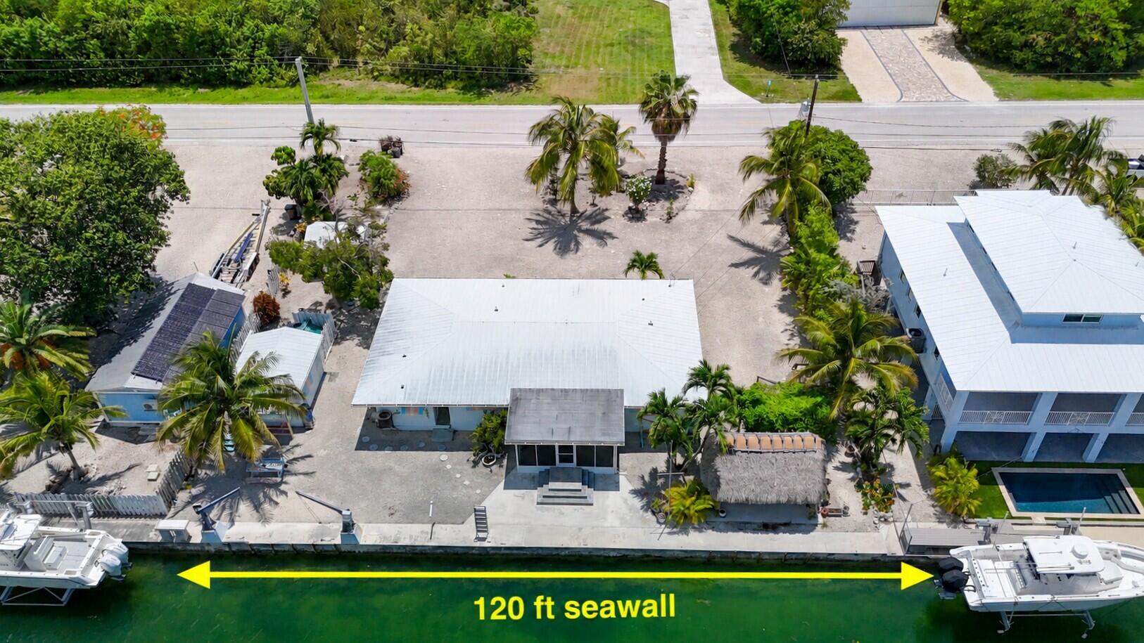 466 W Shore Drive Property Photo 2