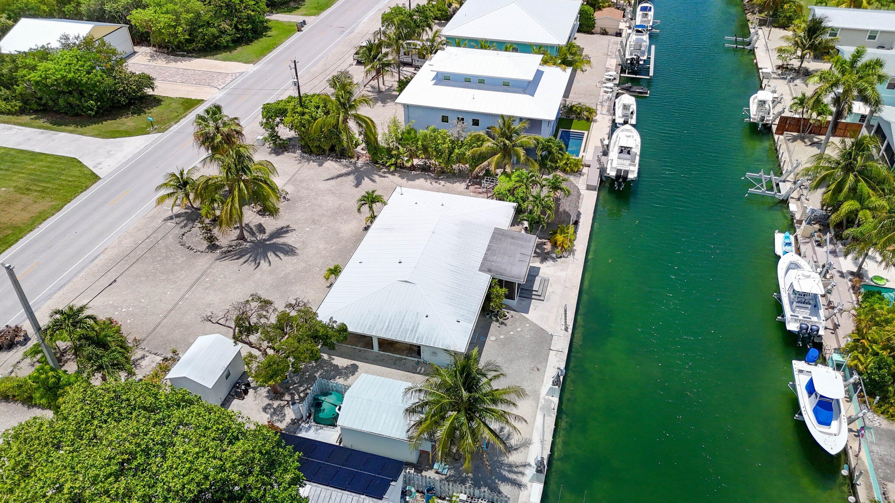 466 W Shore Drive Property Photo 13