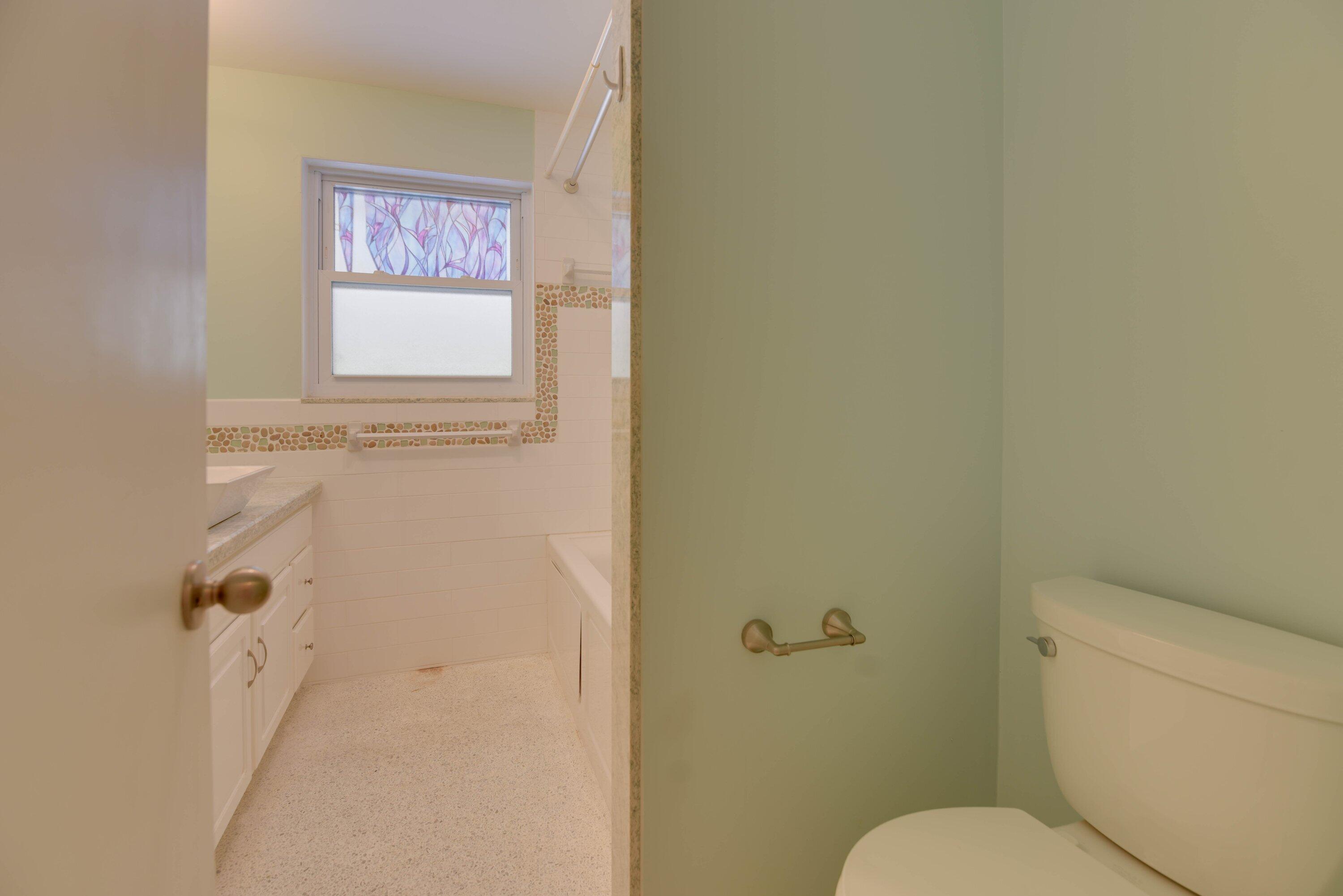 466 W Shore Drive Property Photo 19