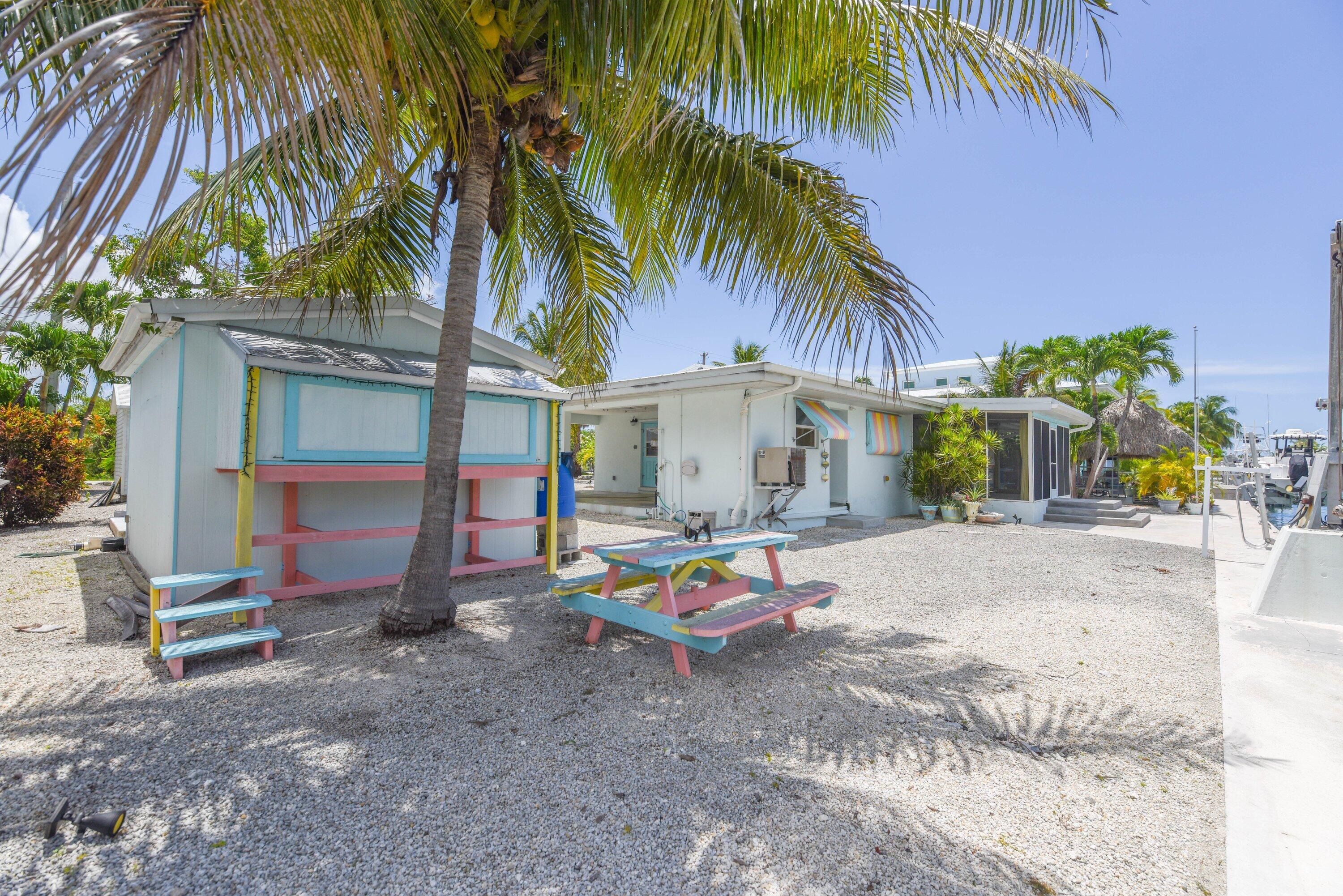 466 W Shore Drive Property Photo 39