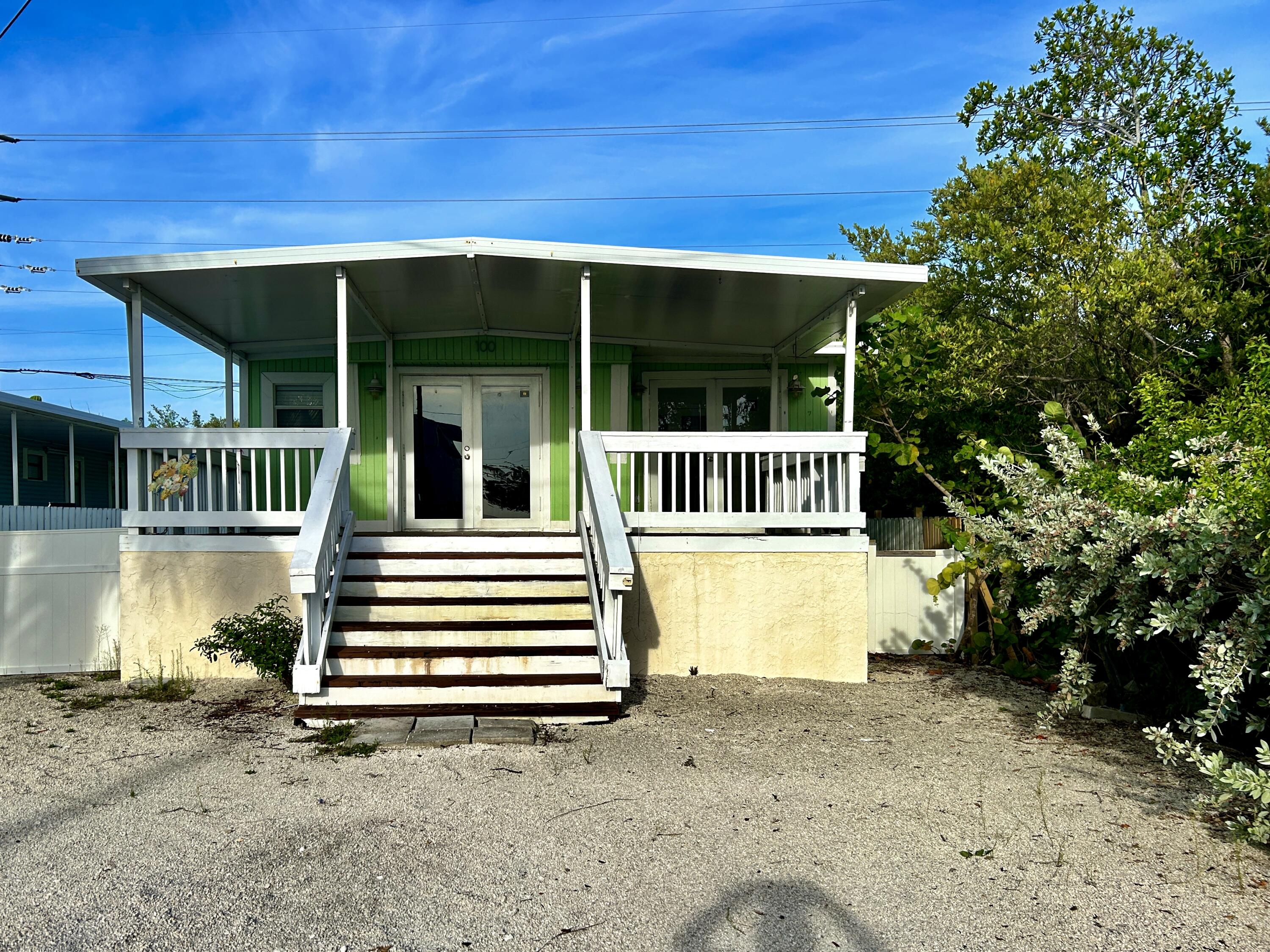 100 Sunset Lane Property Photo 1