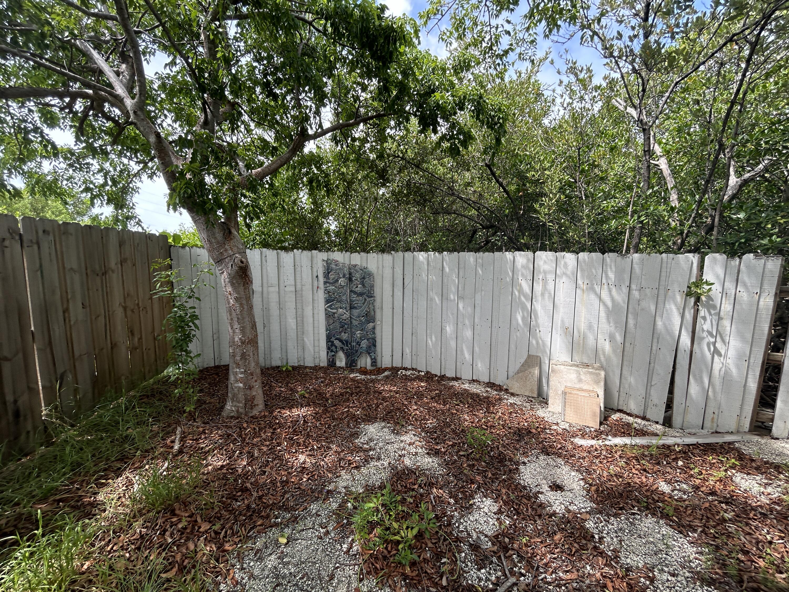 100 Sunset Lane Property Photo 4