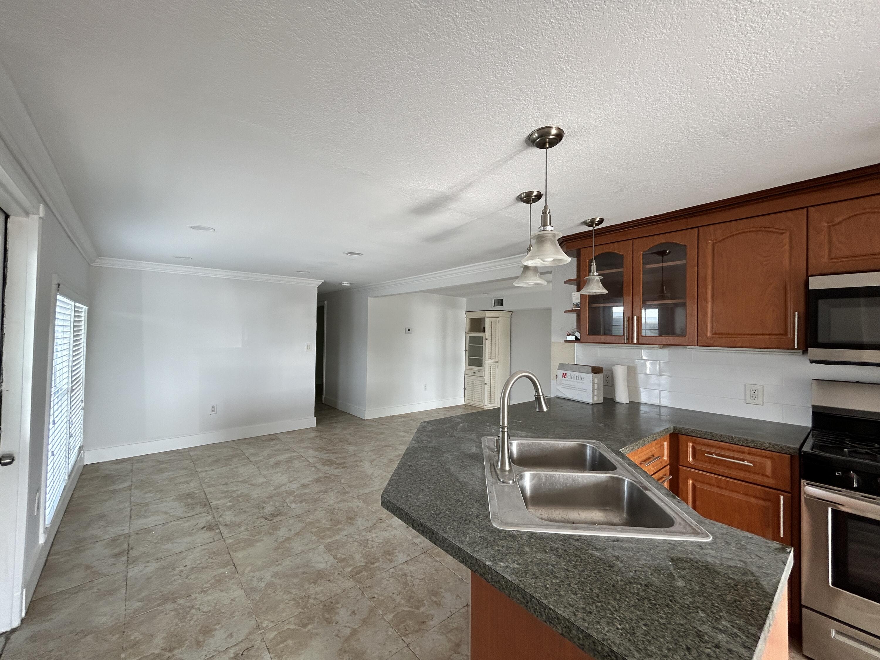 100 Sunset Lane Property Photo 20