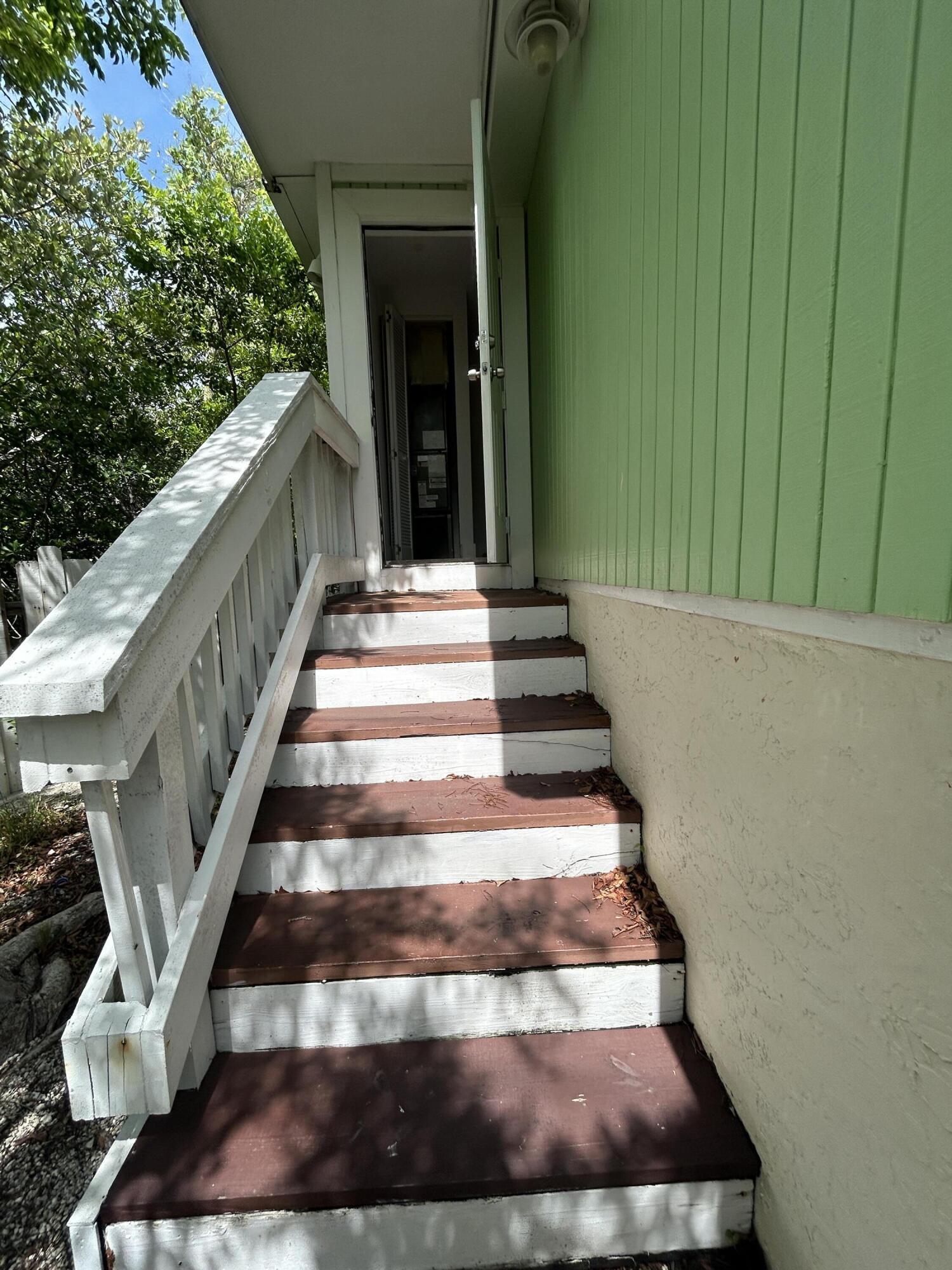 100 Sunset Lane Property Photo 27