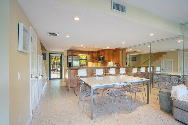 96000 Overseas Highway Apt D2 Property Photo 8