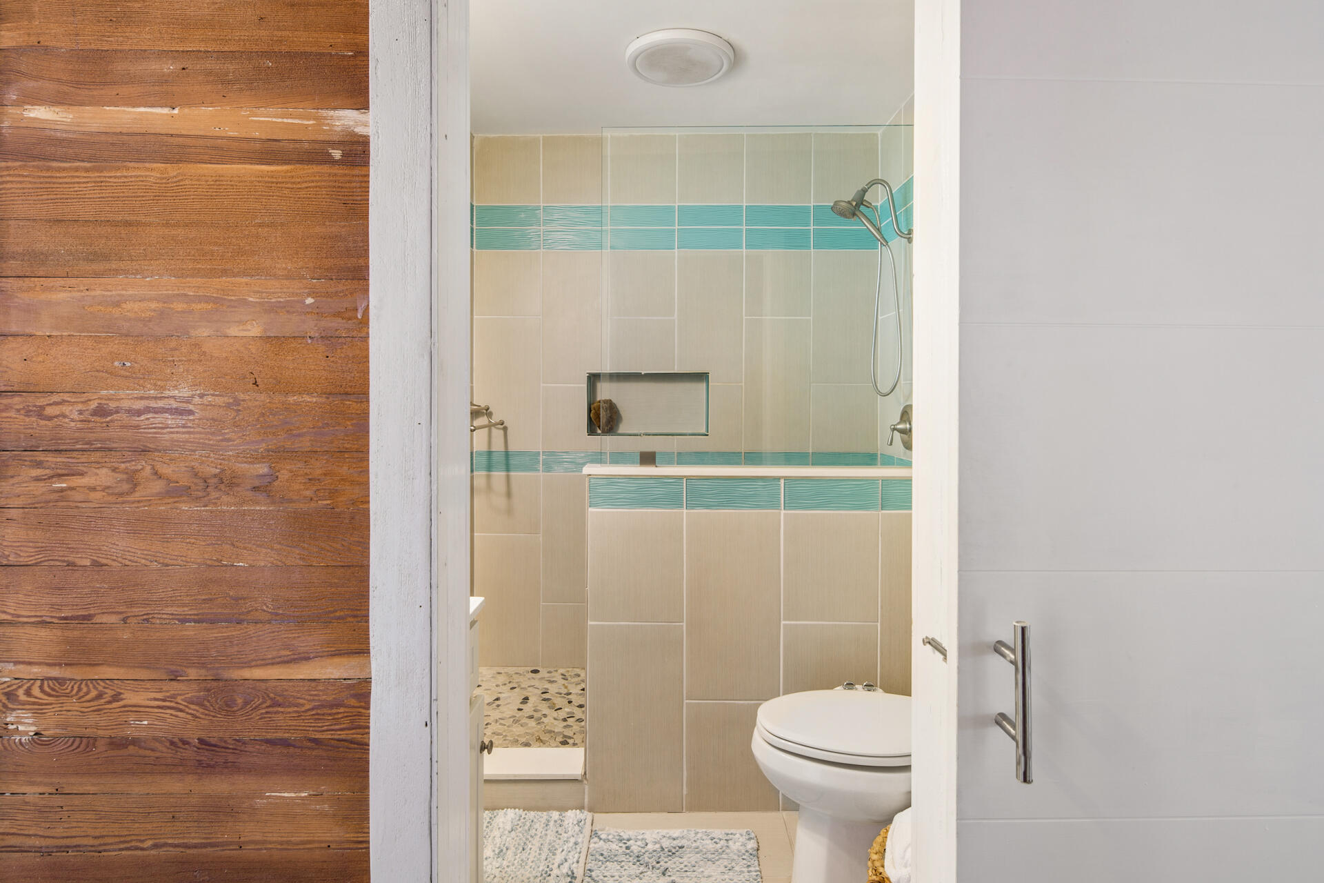 1124 Watson Street Property Photo 13