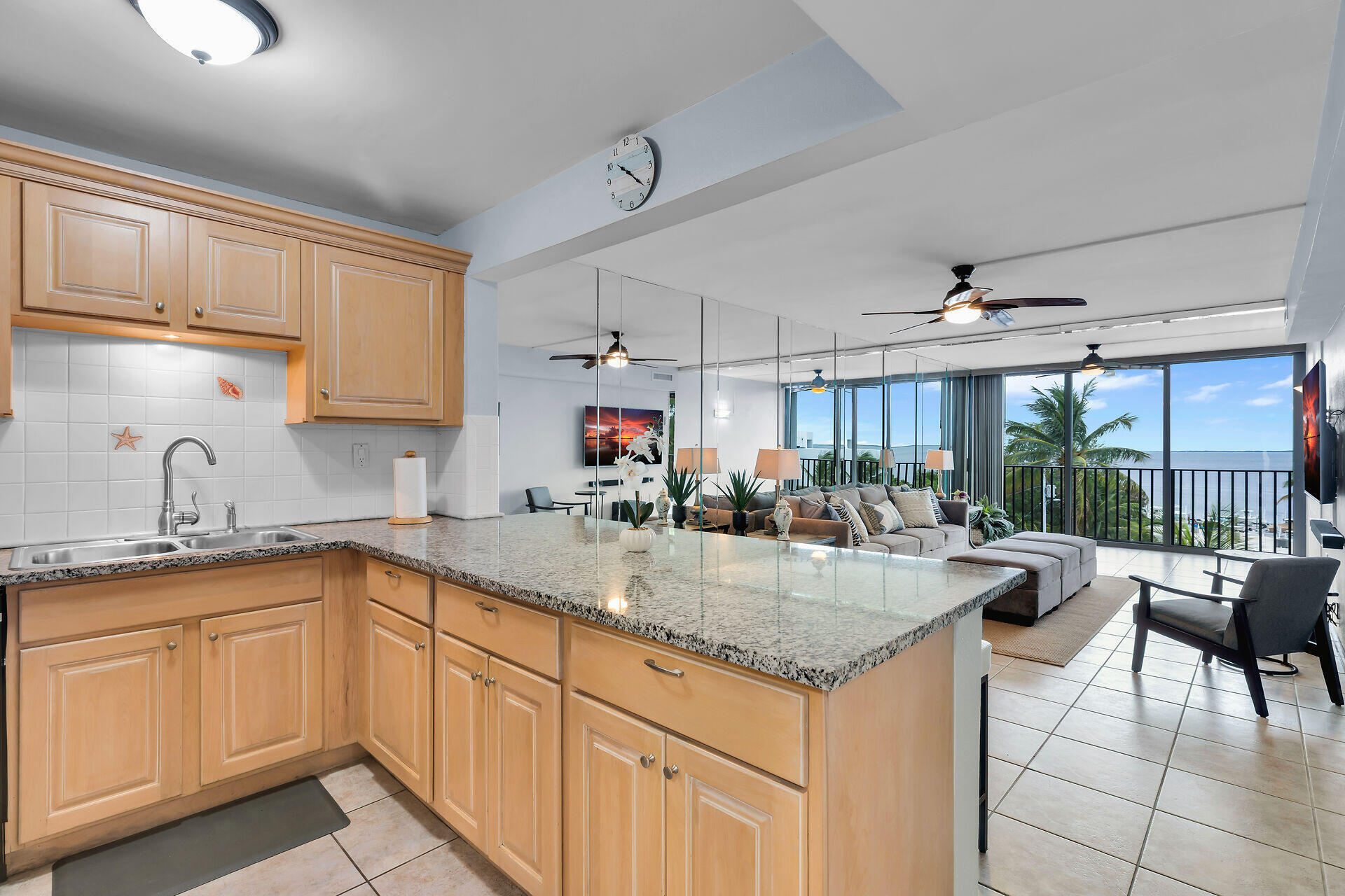 104350 Overseas Highway A509 Property Photo 29