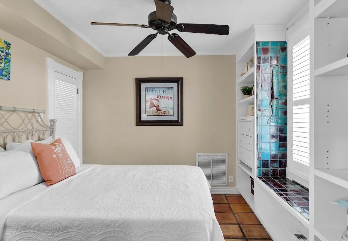 1009 Whitehead Street Property Photo 13