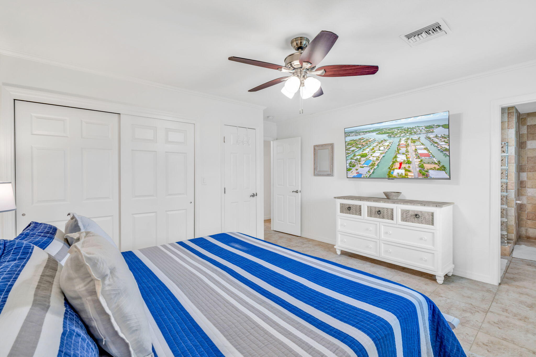581 10th Street Property Photo 13