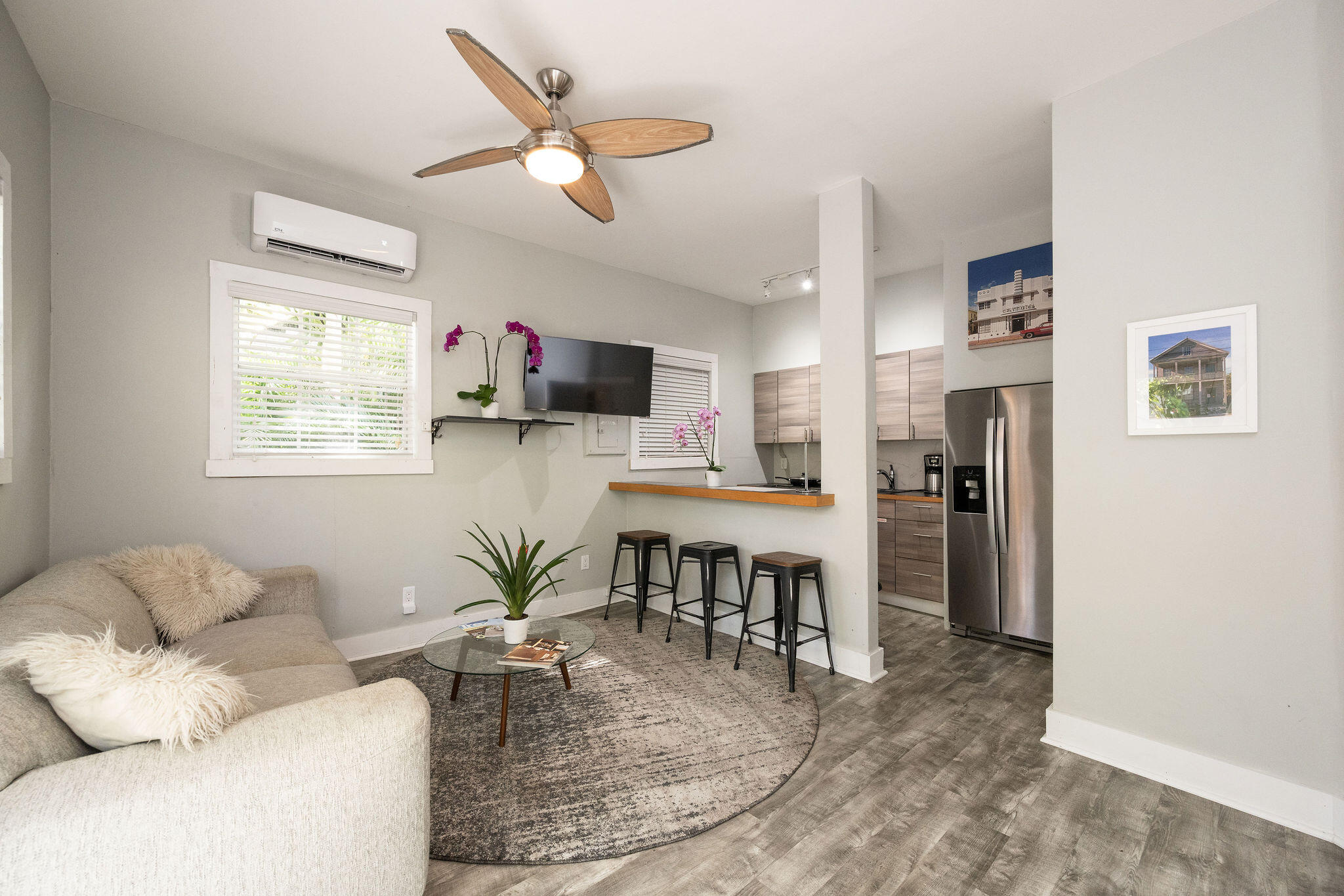 1126 Grinnell Street Property Photo 5