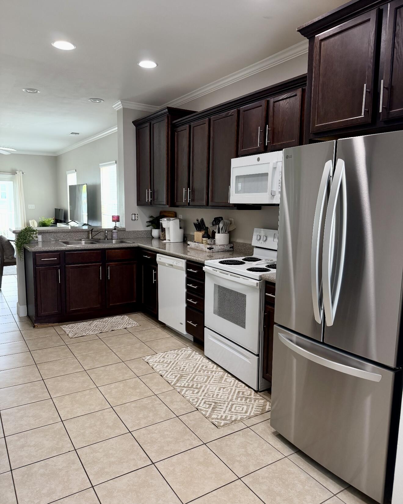 5030 5th Avenue 62 Property Photo 2