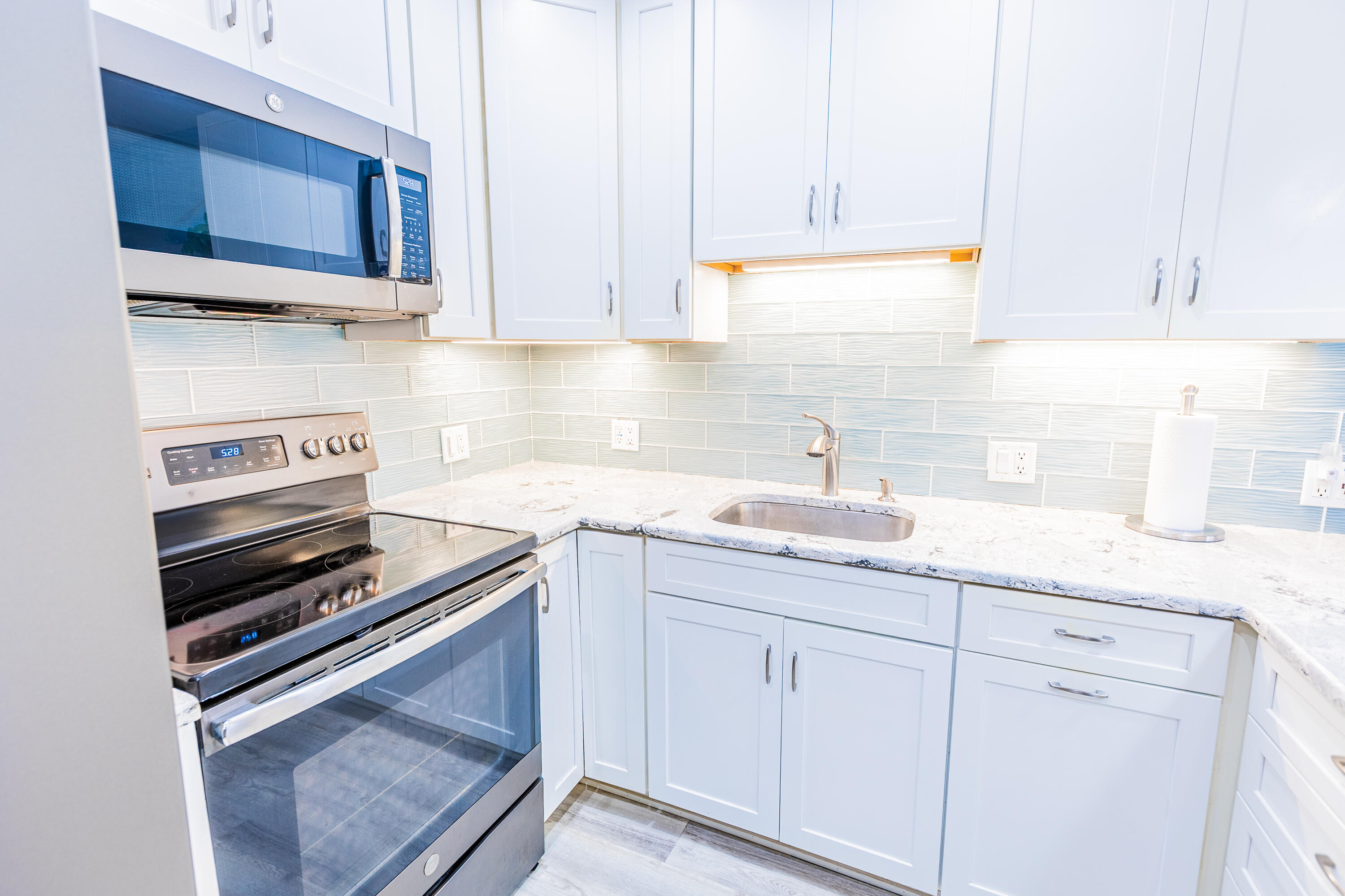 105 Avenue D 111 Property Photo 27