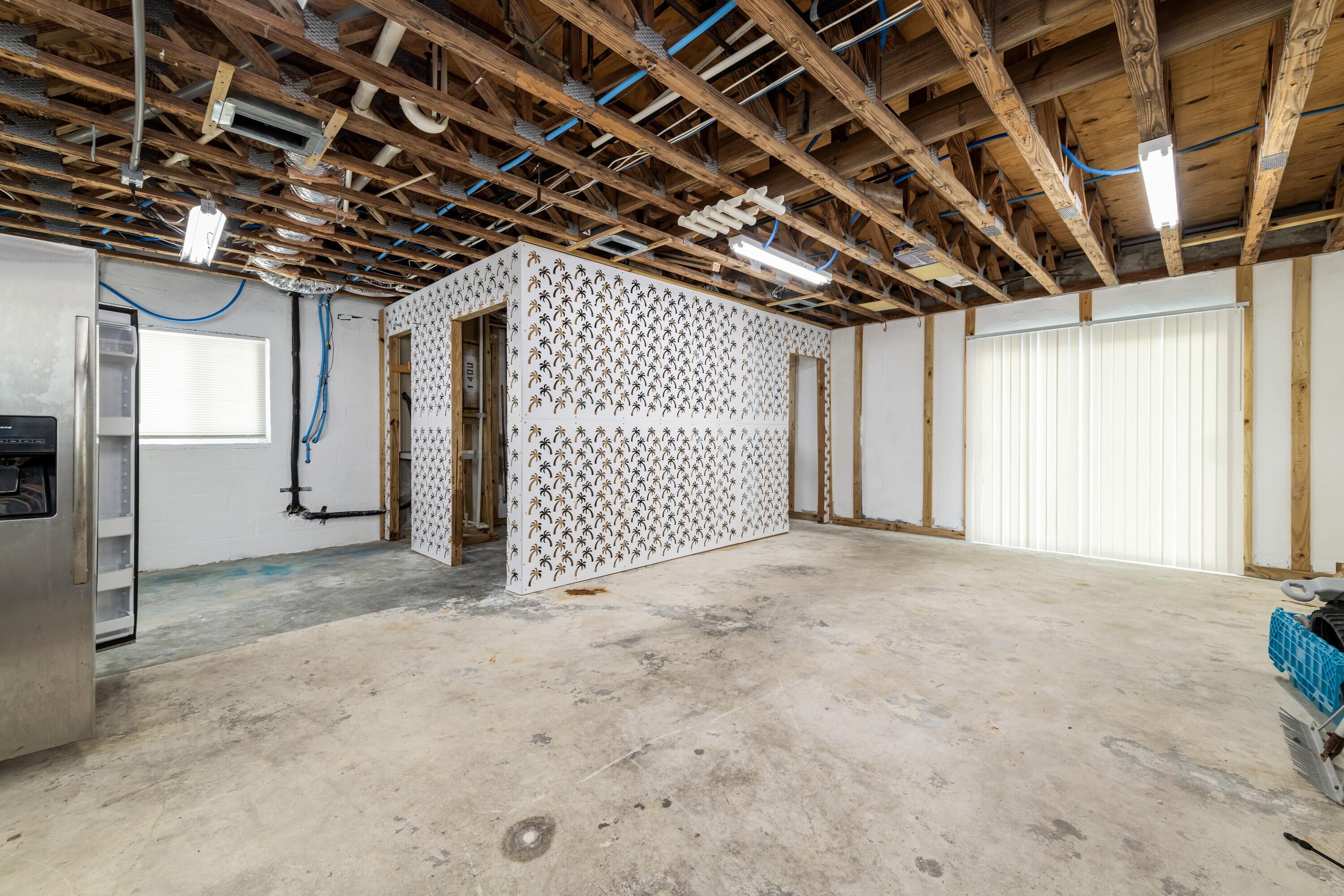 1400 Avenue H Property Photo 11