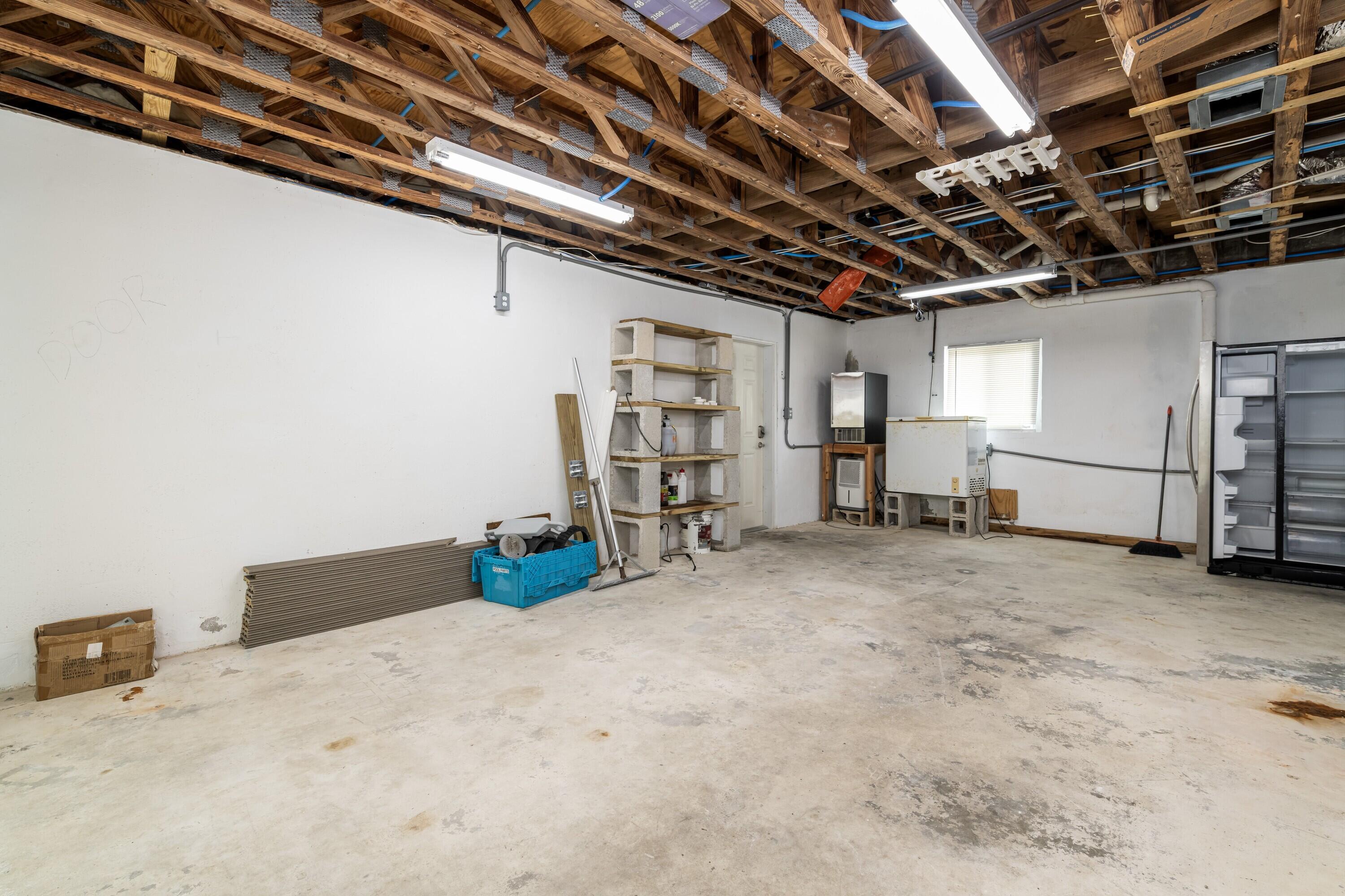 1400 Avenue H Property Photo 12