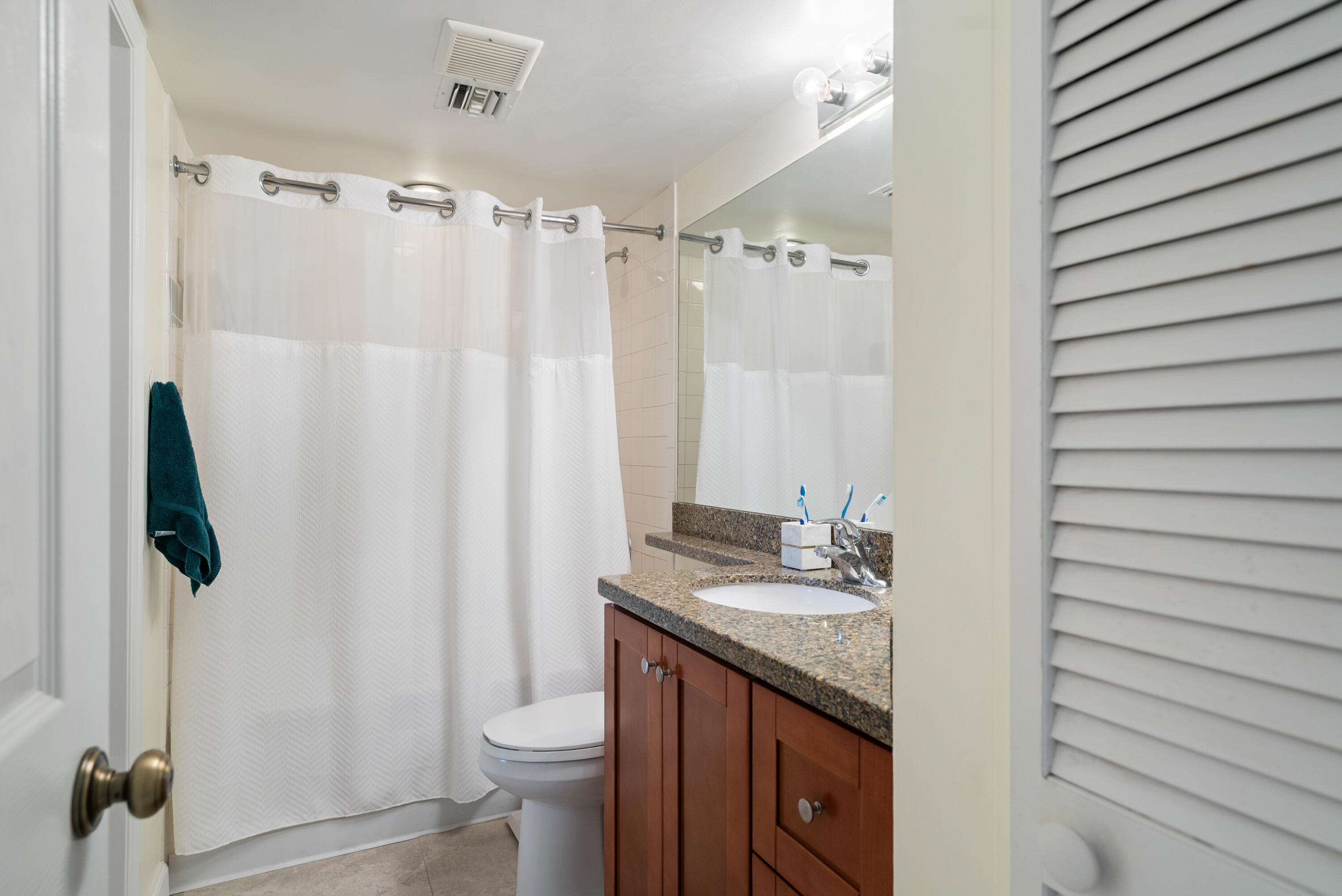 500 Burton Drive 2304 Property Photo 10