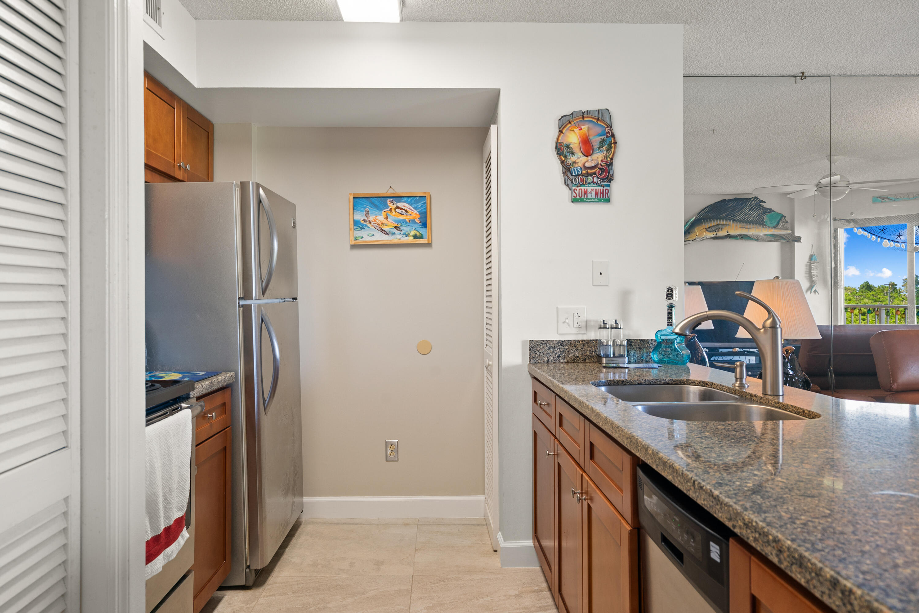 500 Burton Drive 2304 Property Photo 17