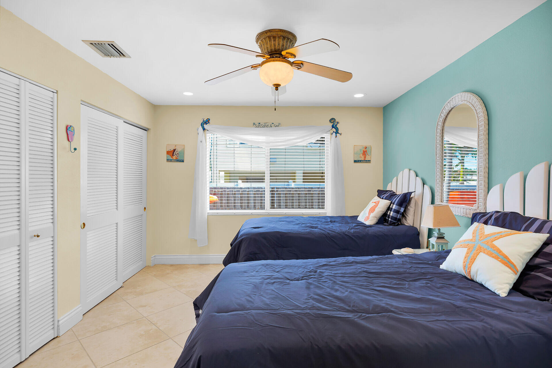 271 3rd Street Property Photo 13