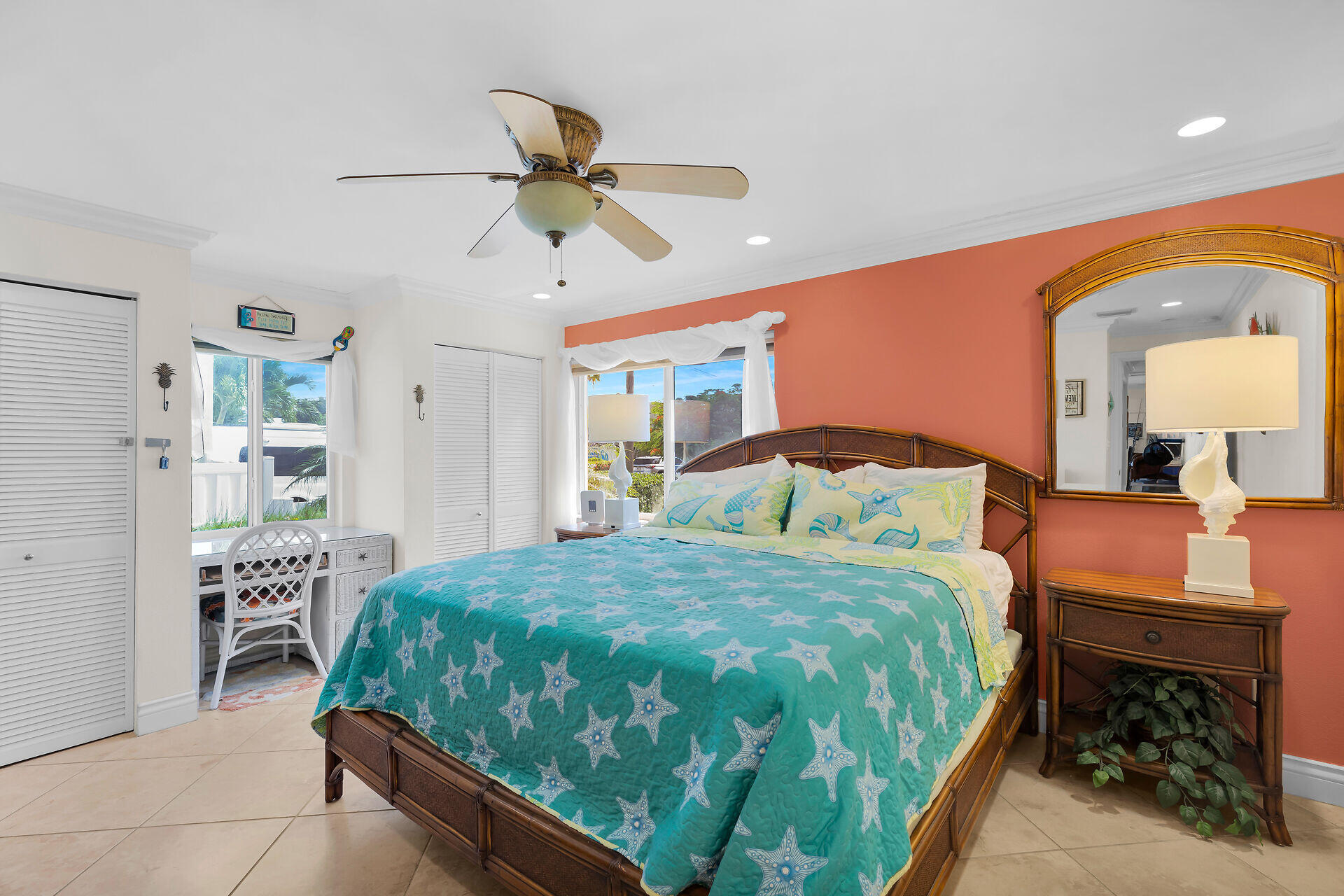 271 3rd Street Property Photo 17