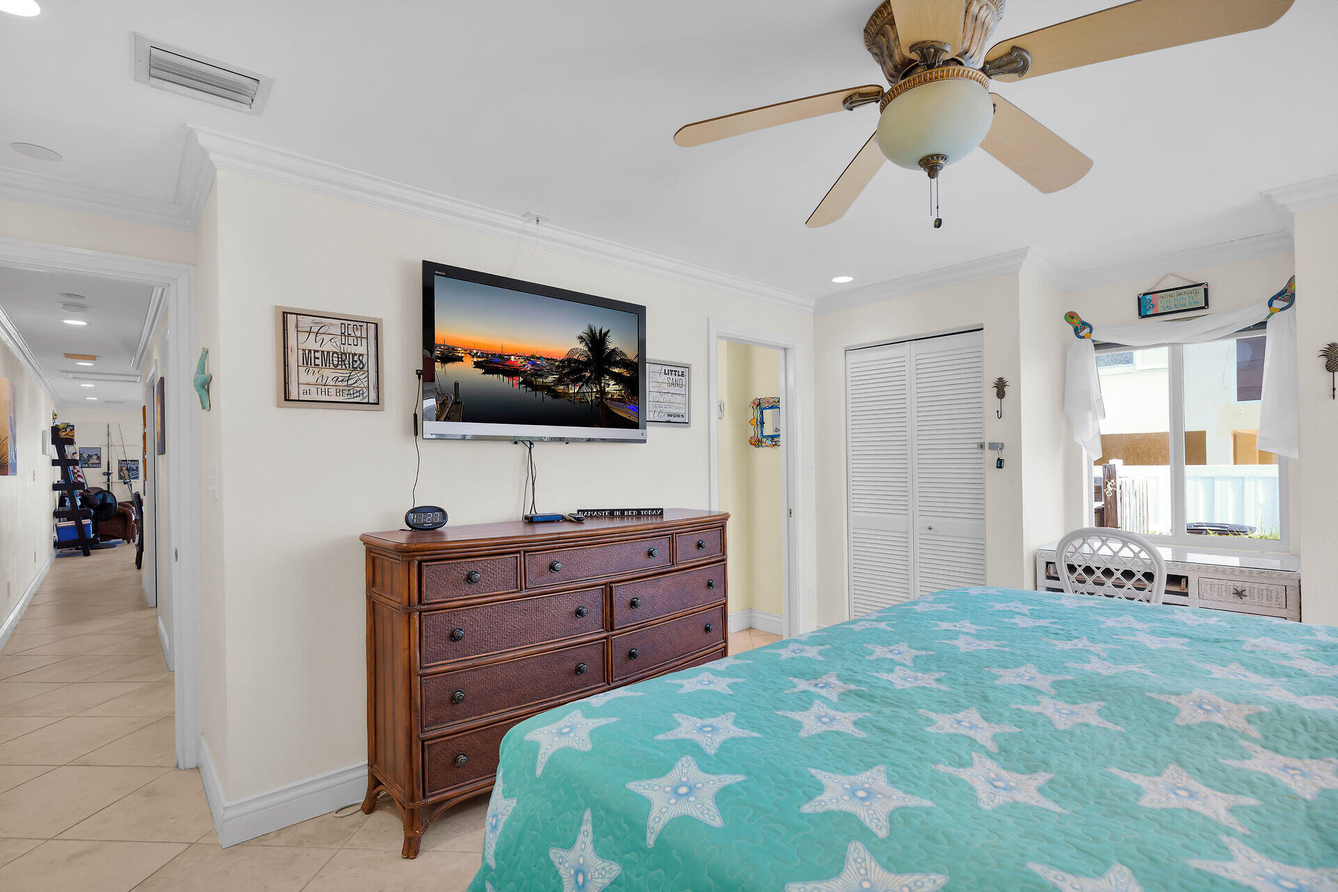 271 3rd Street Property Photo 19