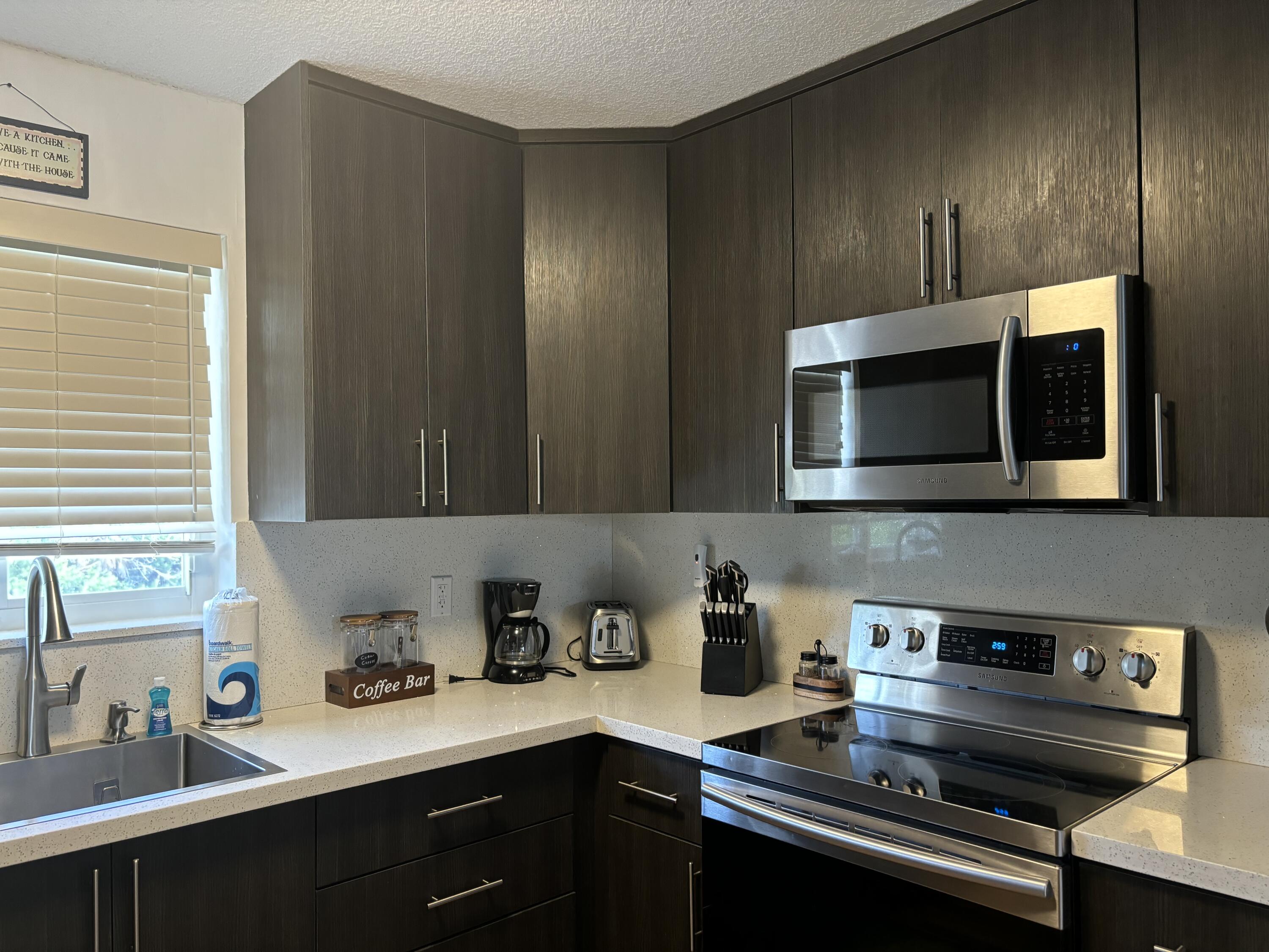 9502 Aviation Boulevard 9502 Property Photo 9