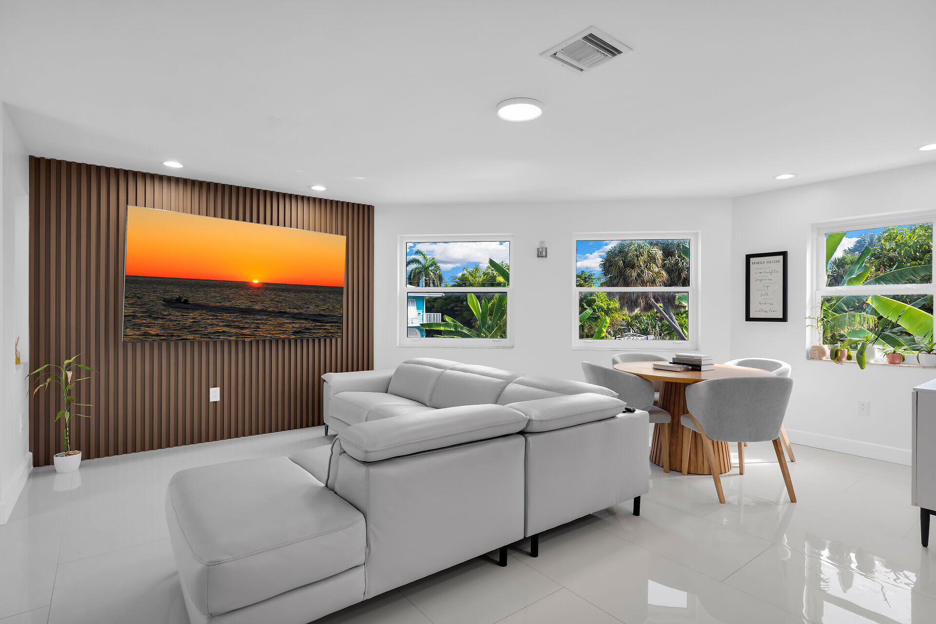 209 Corsair Road Property Photo 8