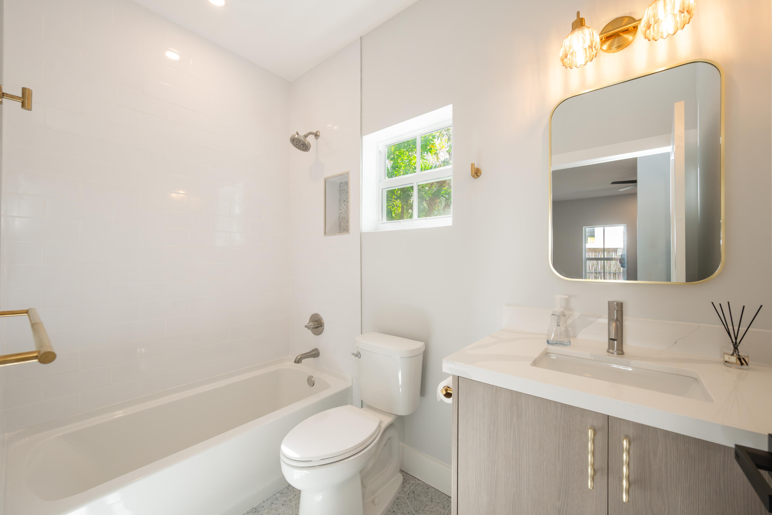 1315 William Street Property Photo 15