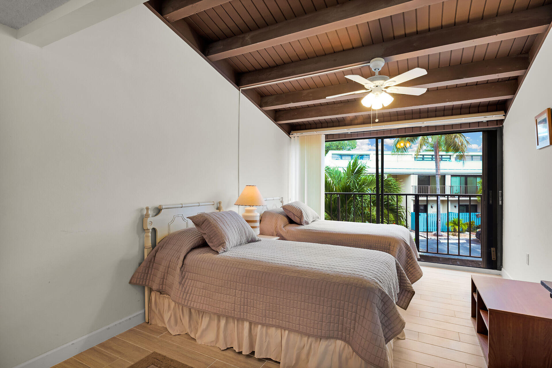 87200 Overseas Highway D3 Property Photo 21